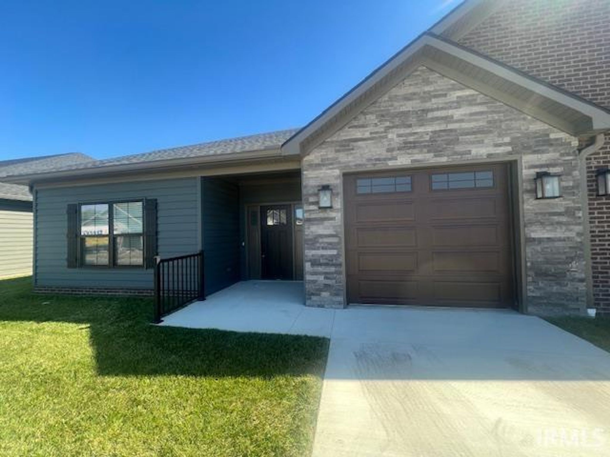 3796 High Pointe Lane