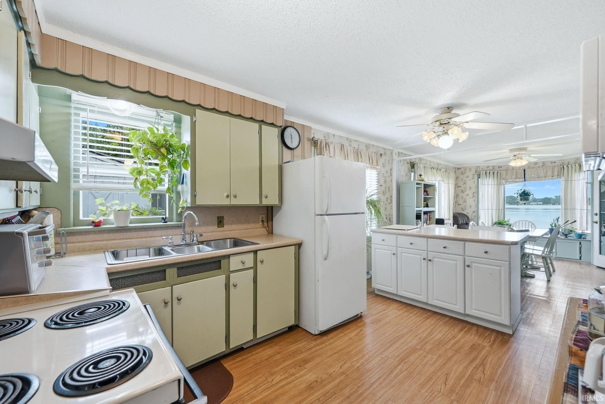 Image of 2948 E Skinner Lake N Drive