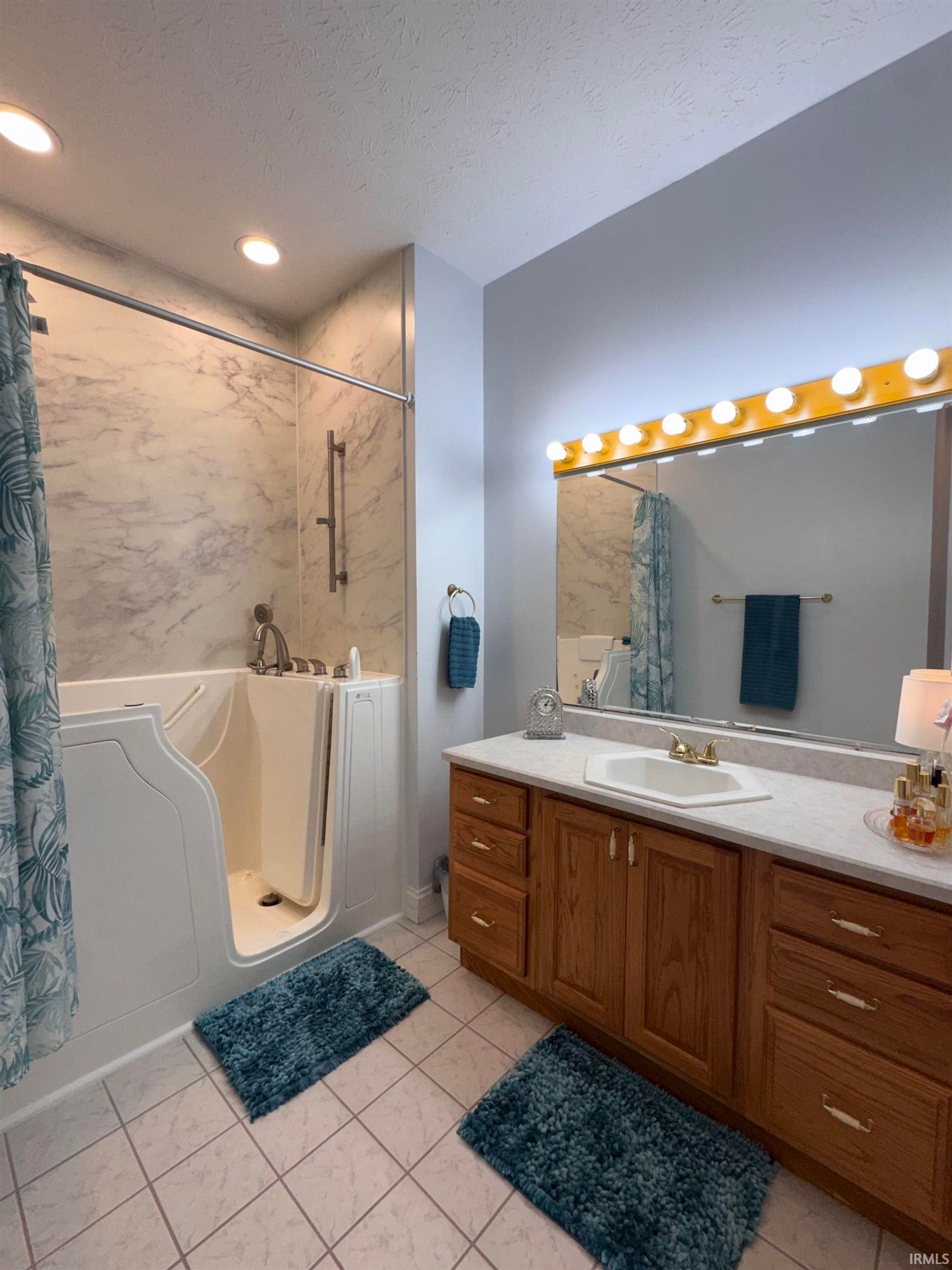 Image of 11624 W Briarwood Drive