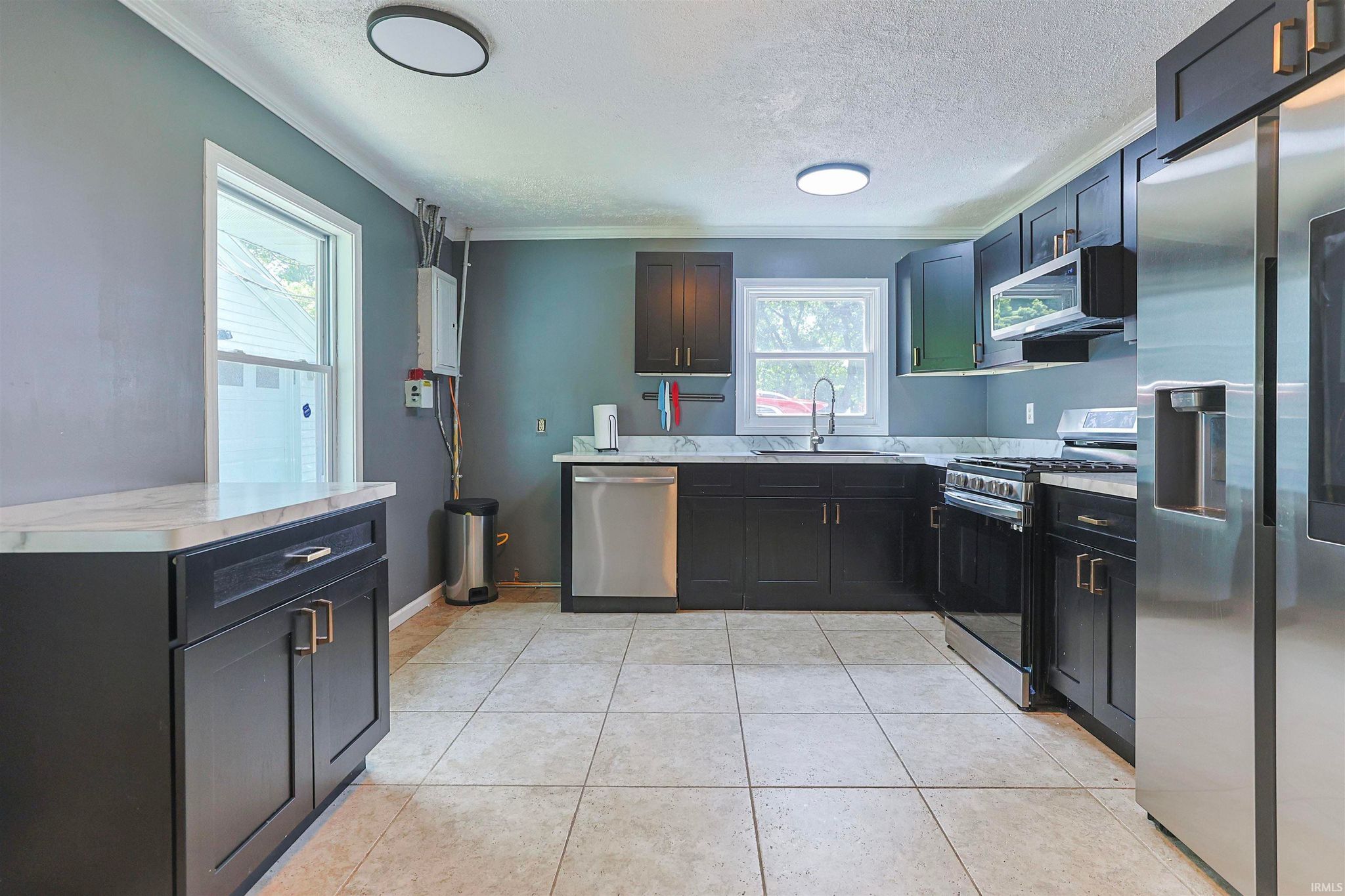 Image of 25916 Lake Drive