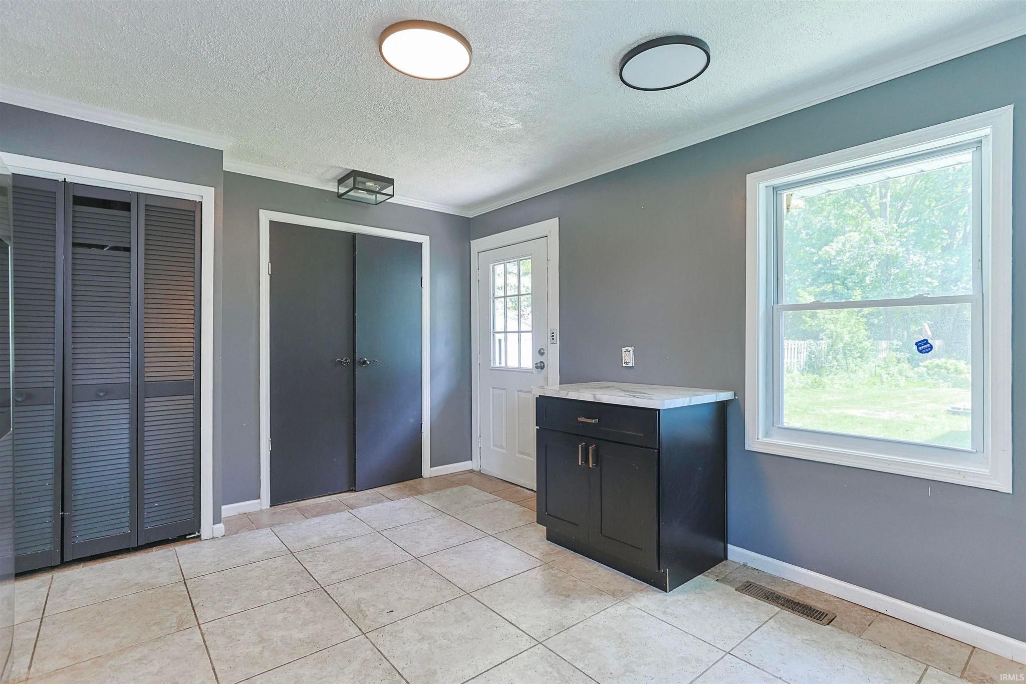 Image of 25916 Lake Drive