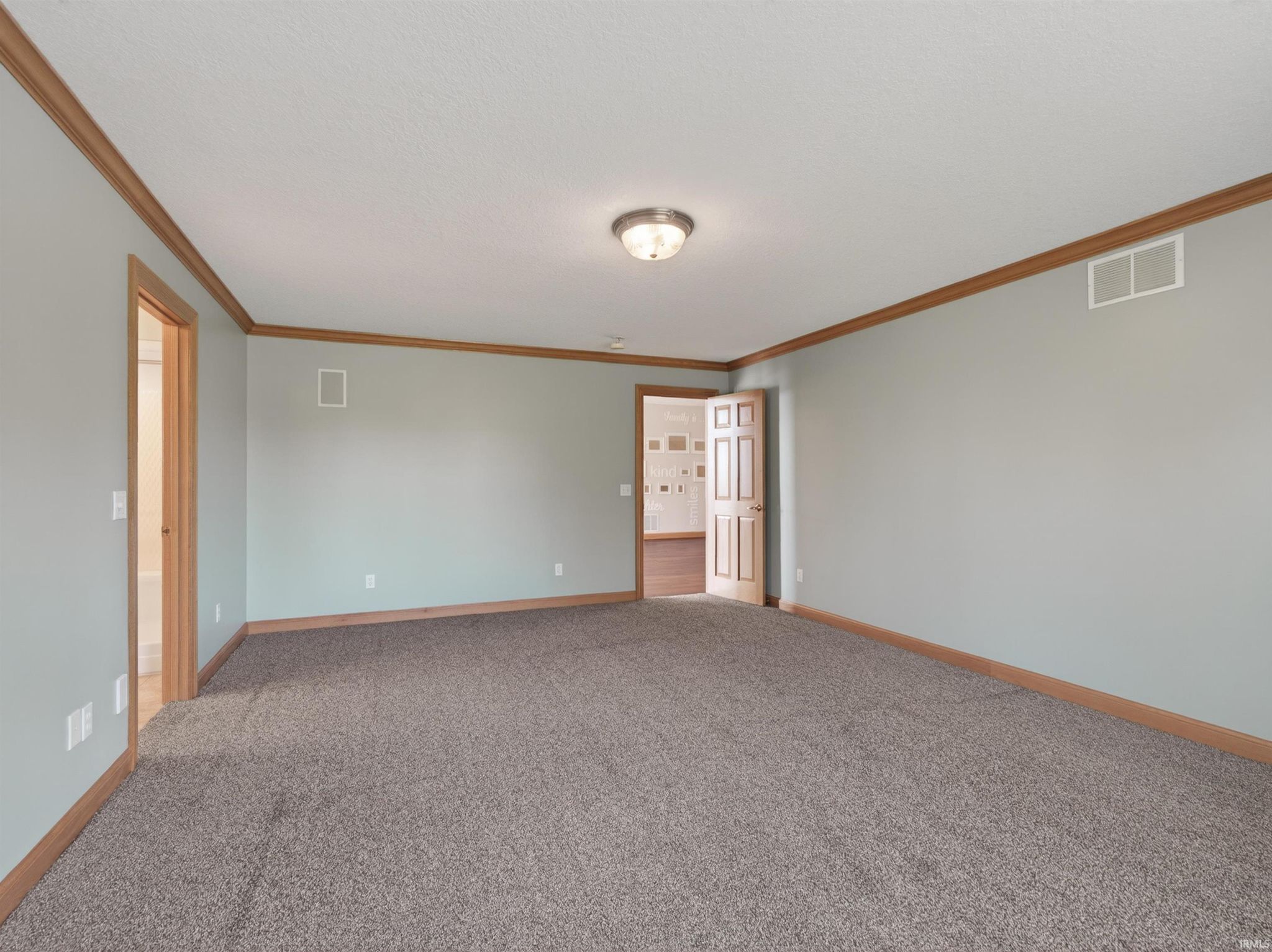 Image of 1549 E 200 N