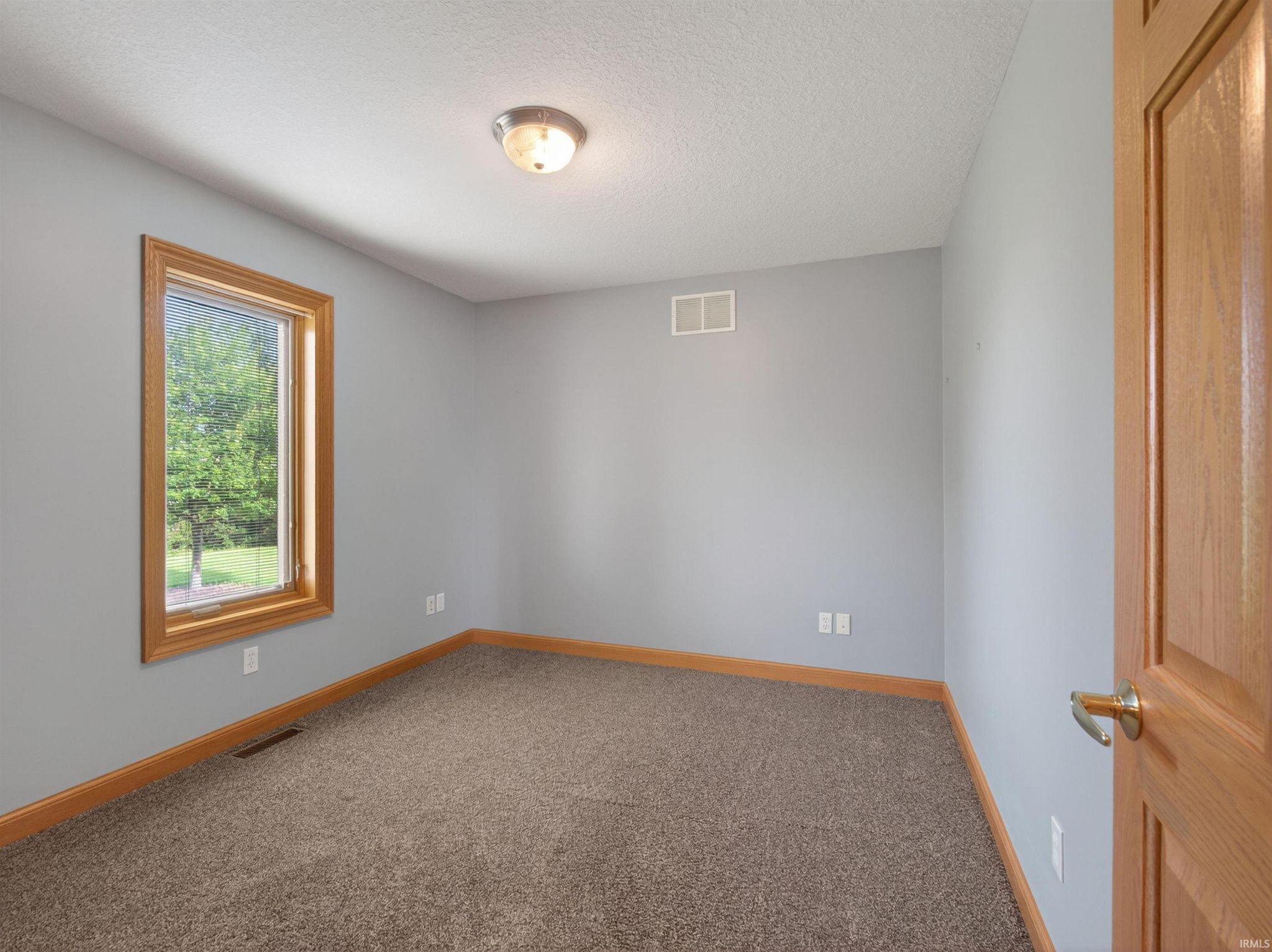 Image of 1549 E 200 N