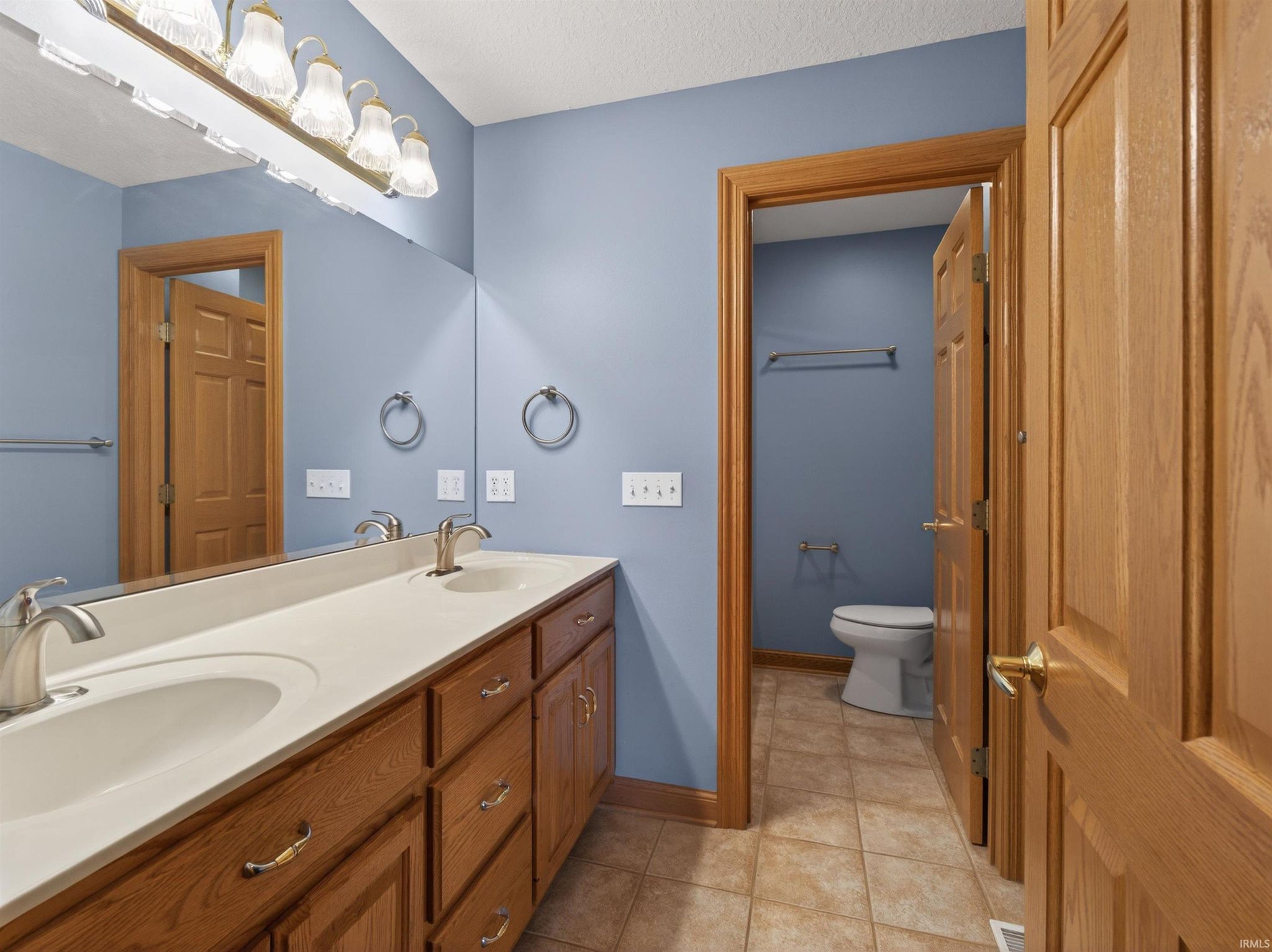 Image of 1549 E 200 N