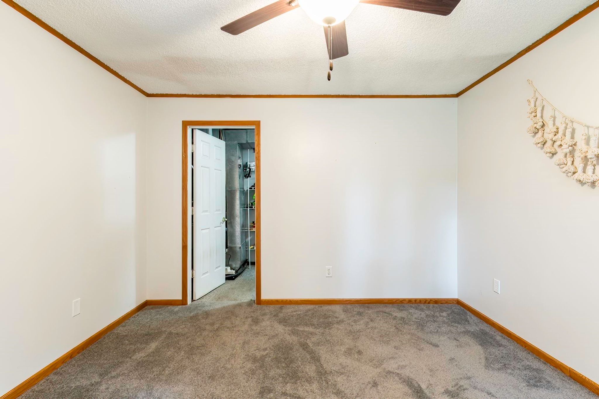 Image of 6395 N 1060
