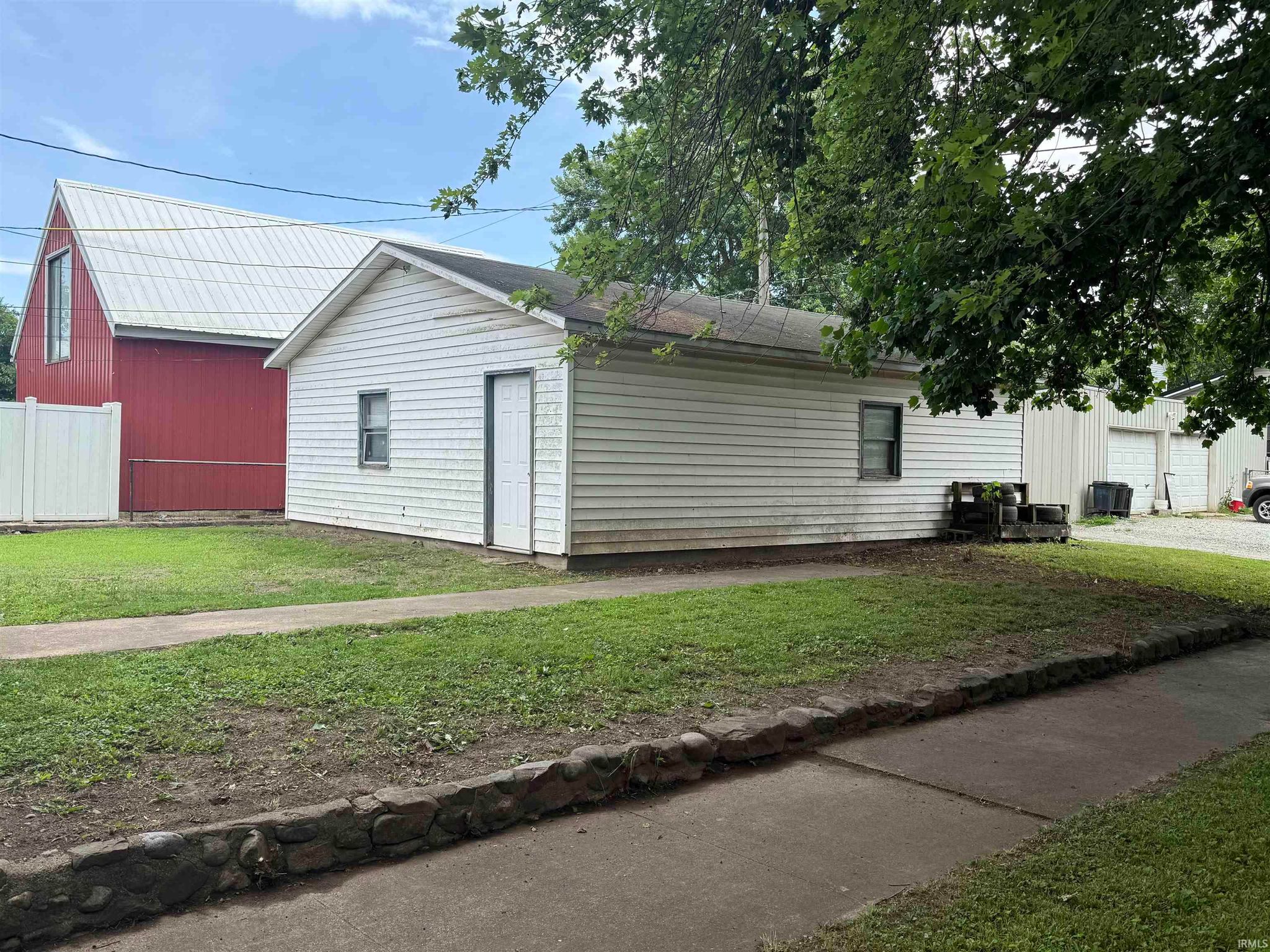 Image of 451 E 2nd Street