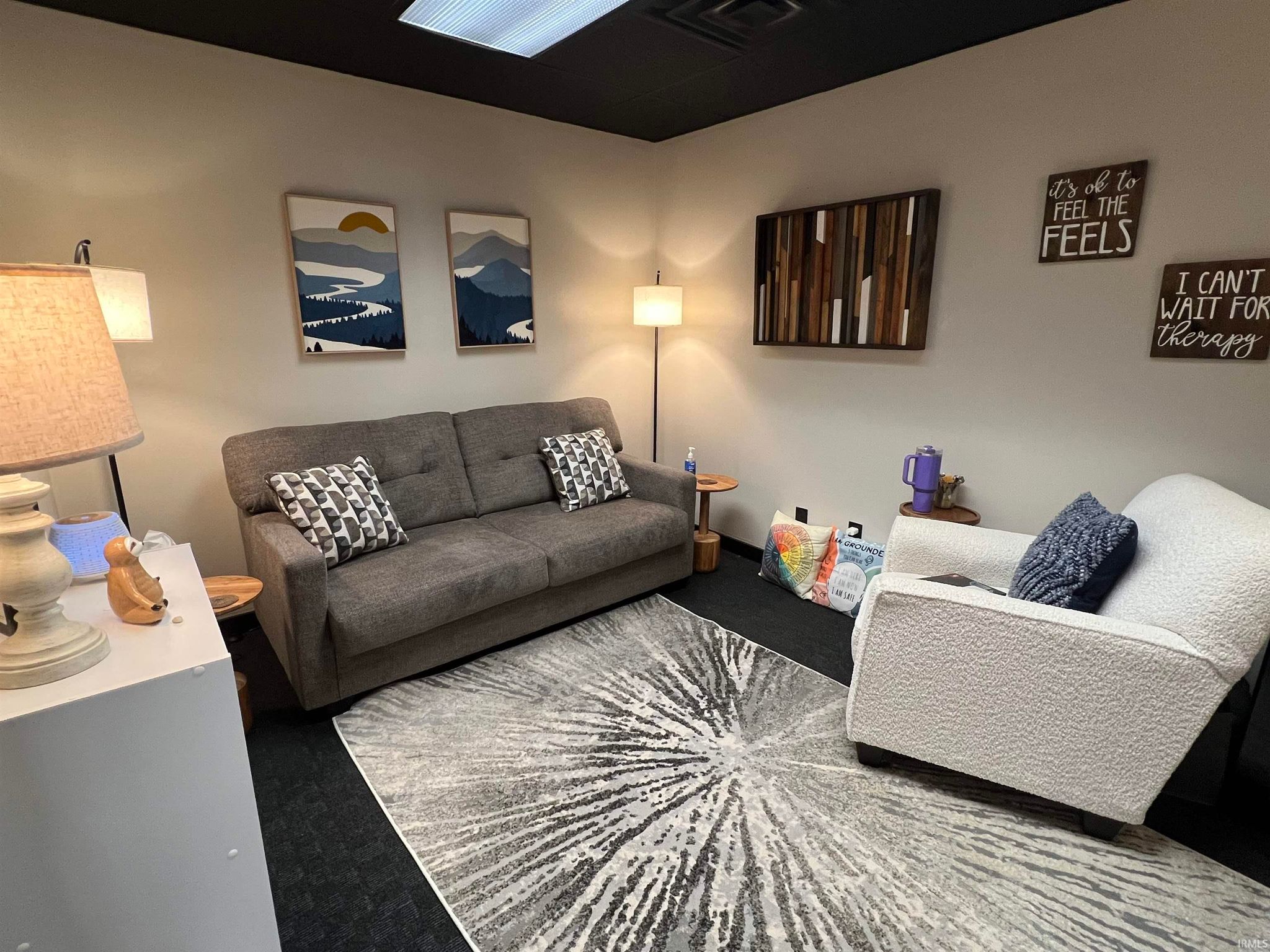 Image of 210 W Walnut Street