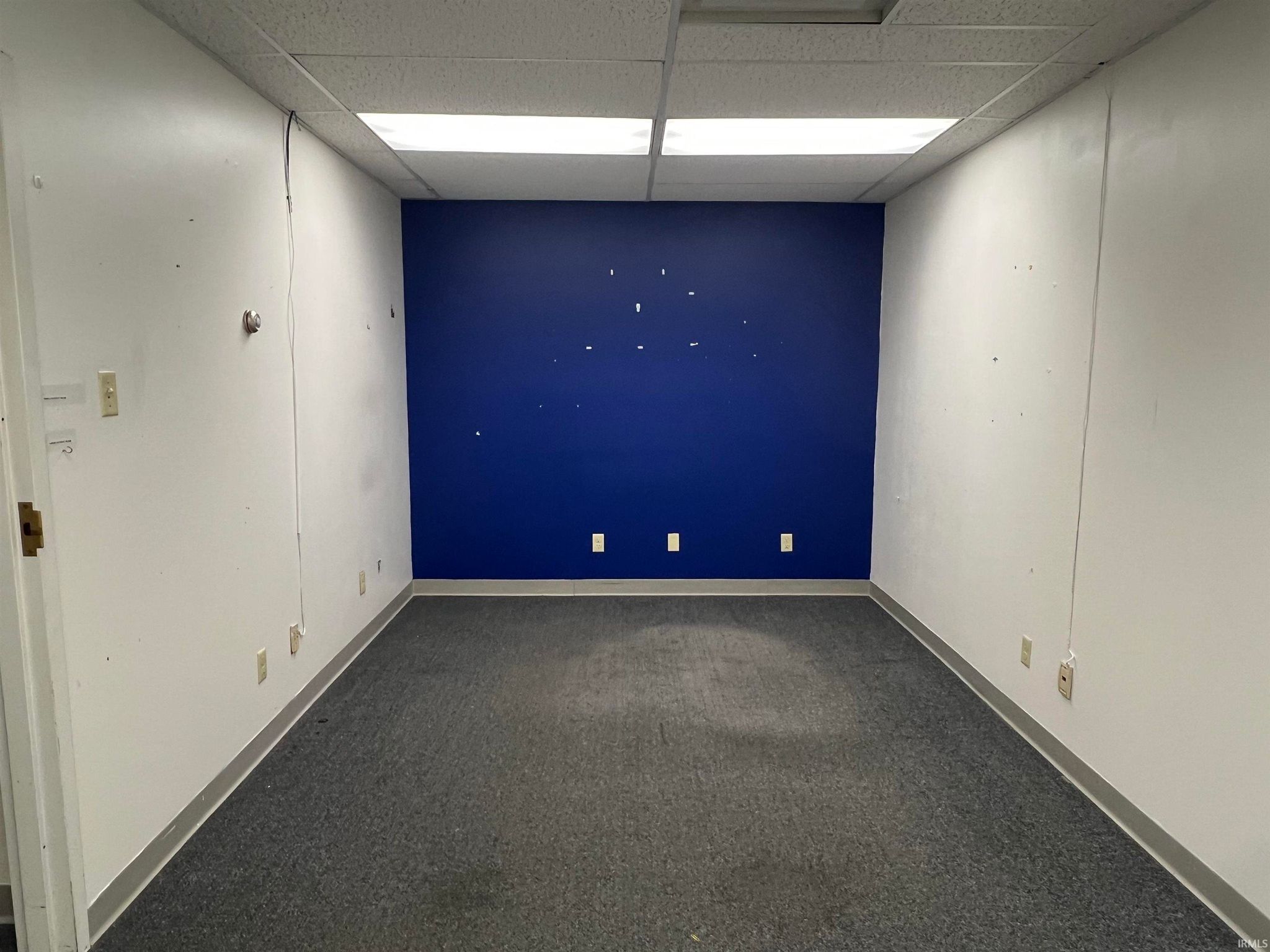 Image of 210 W Walnut Street
