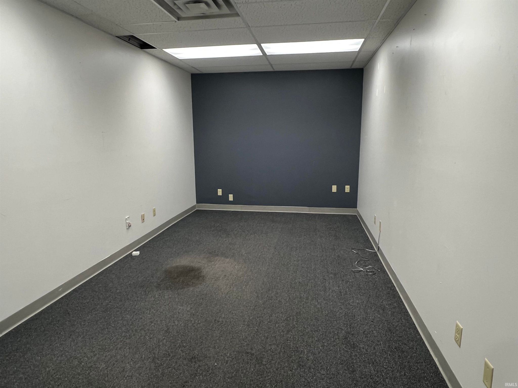 Image of 210 W Walnut Street