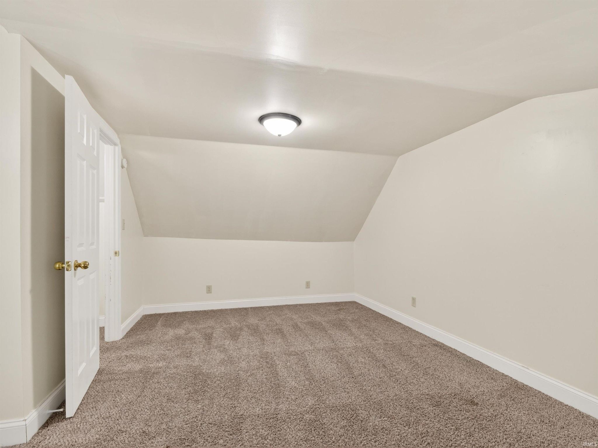 Image of 3918 Woodhill Drive