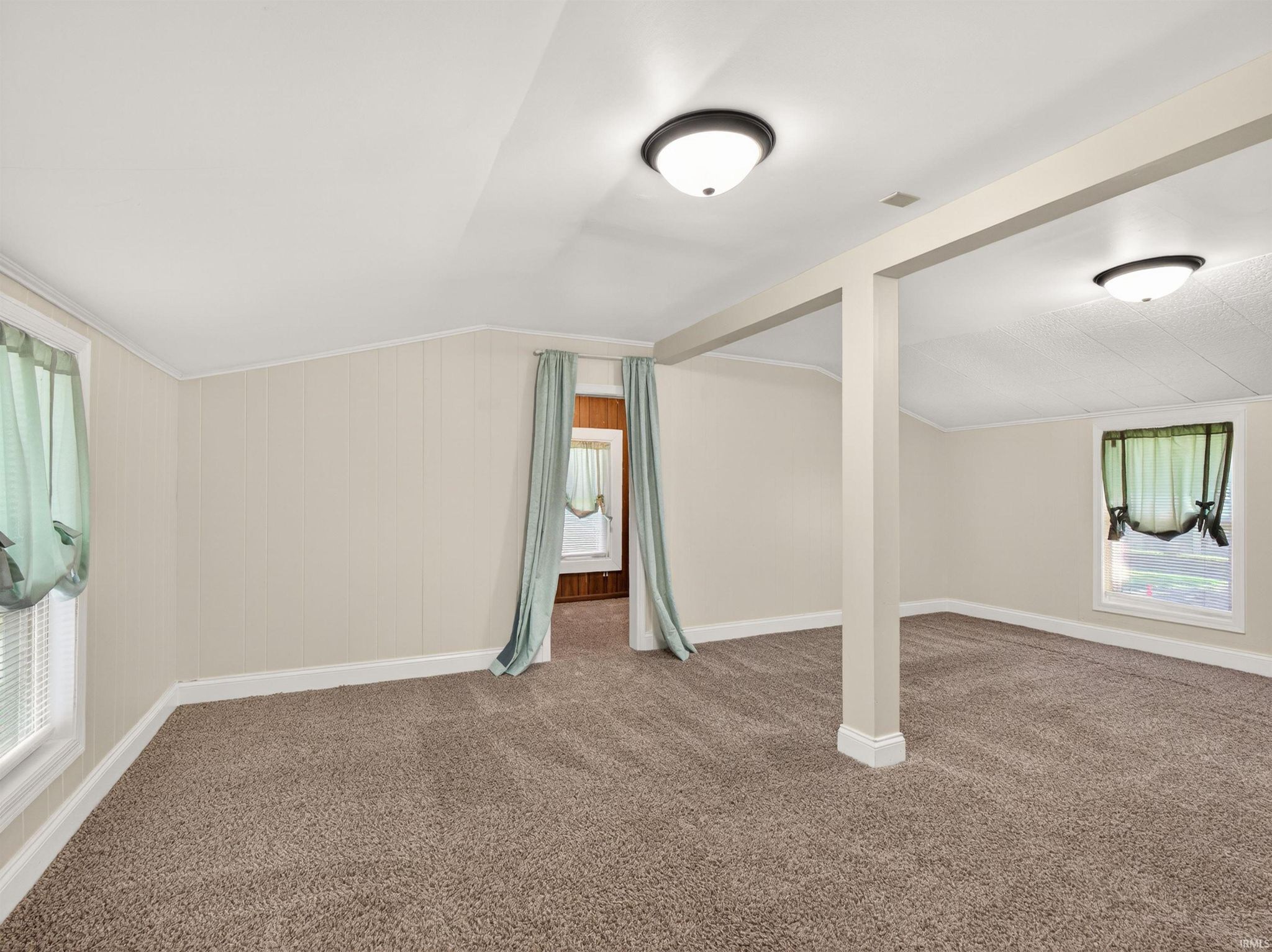 Image of 3918 Woodhill Drive