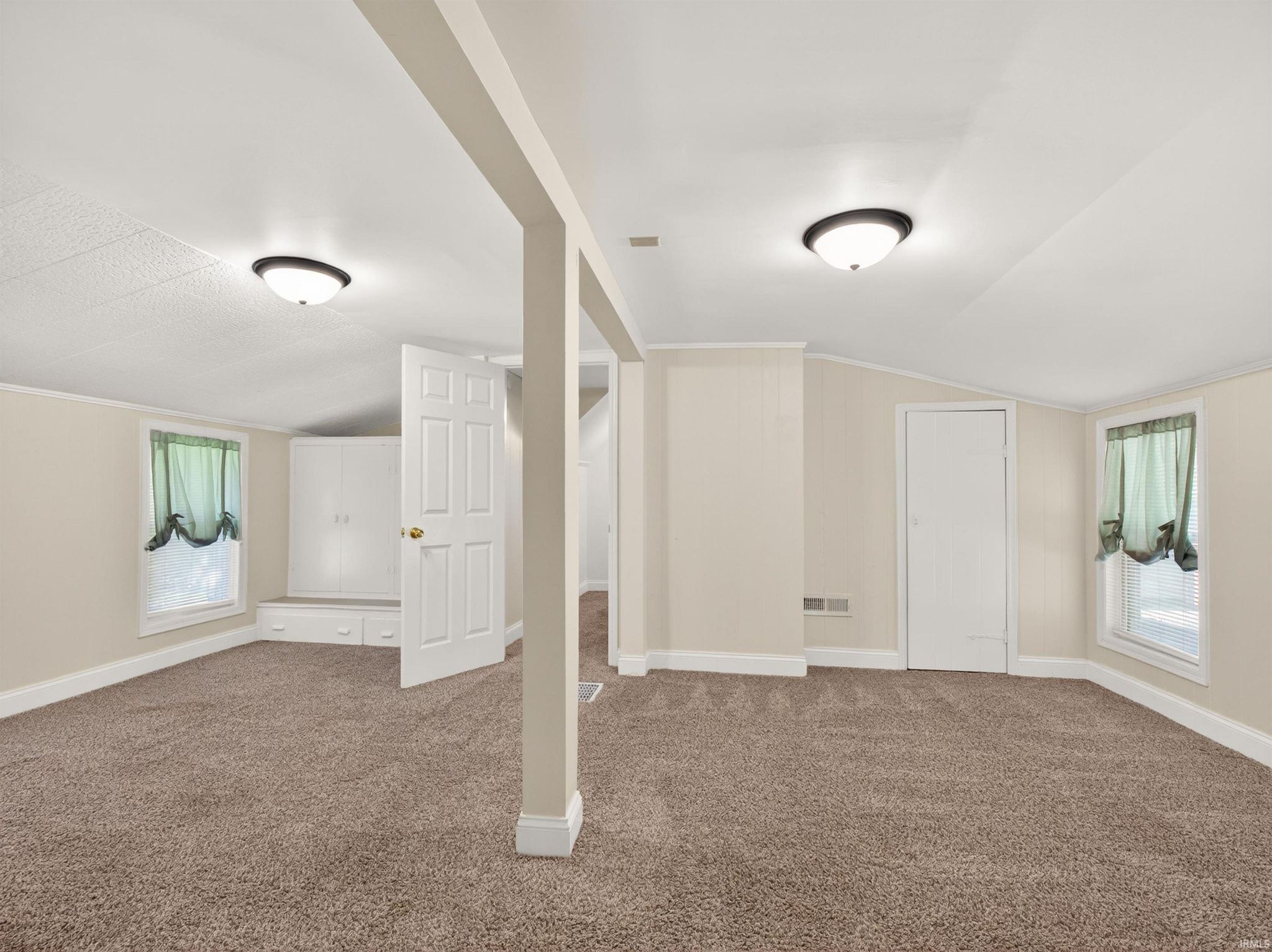 Image of 3918 Woodhill Drive