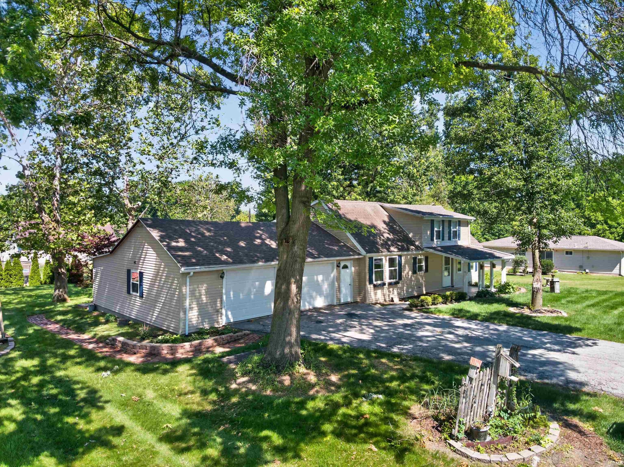 Image of 3918 Woodhill Drive