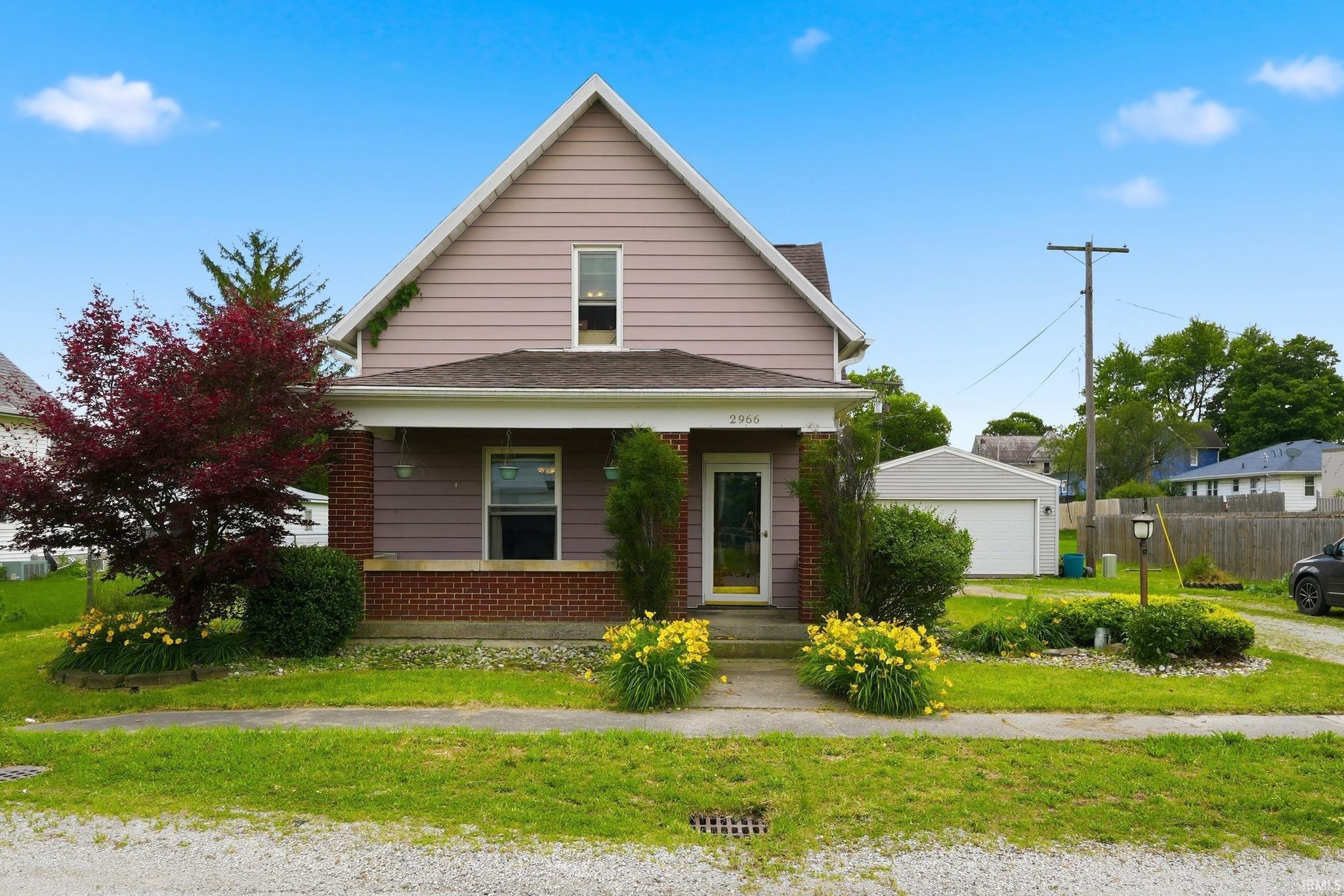 Image of 2966 W Scott Street