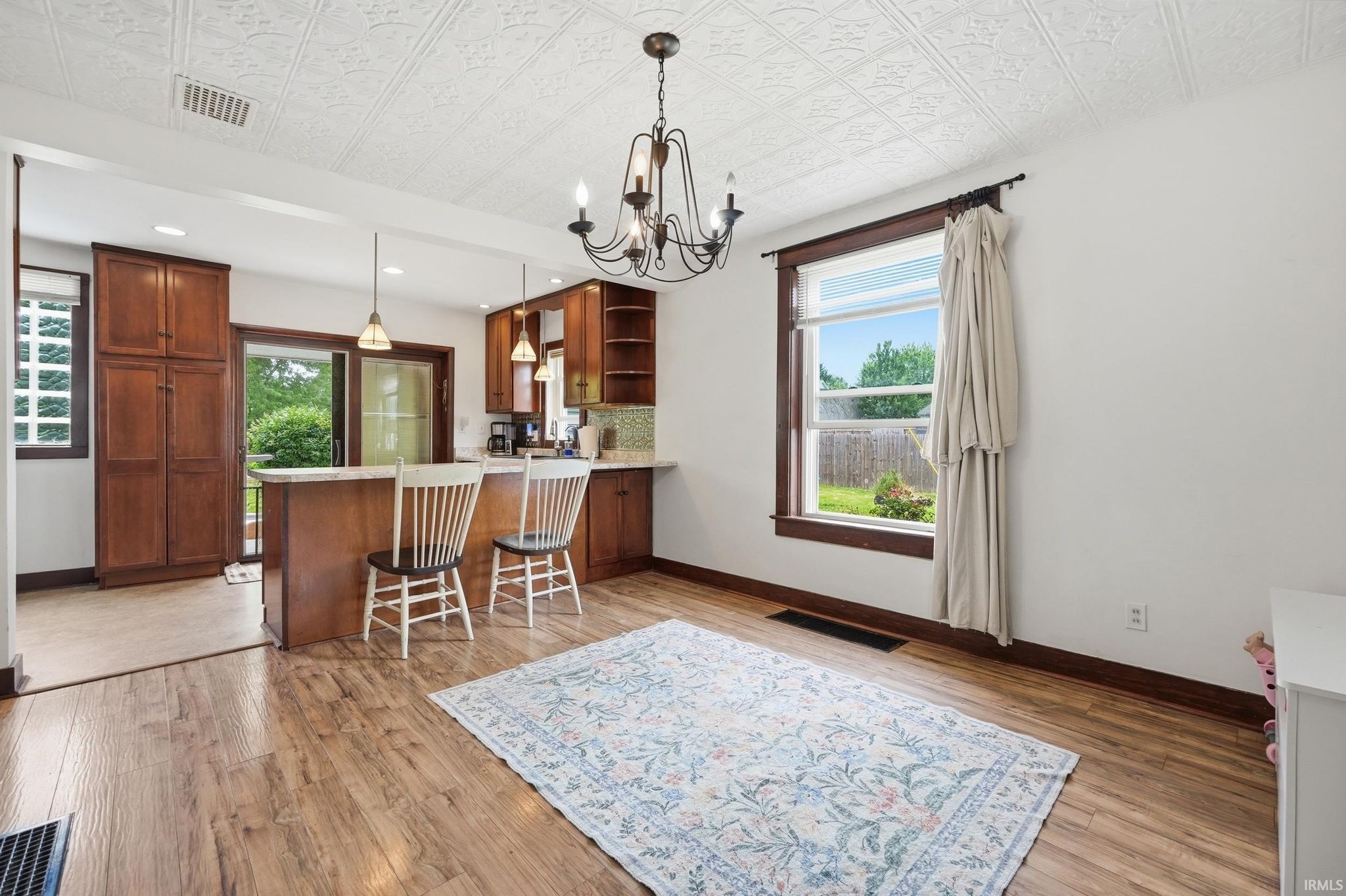 Image of 2966 W Scott Street