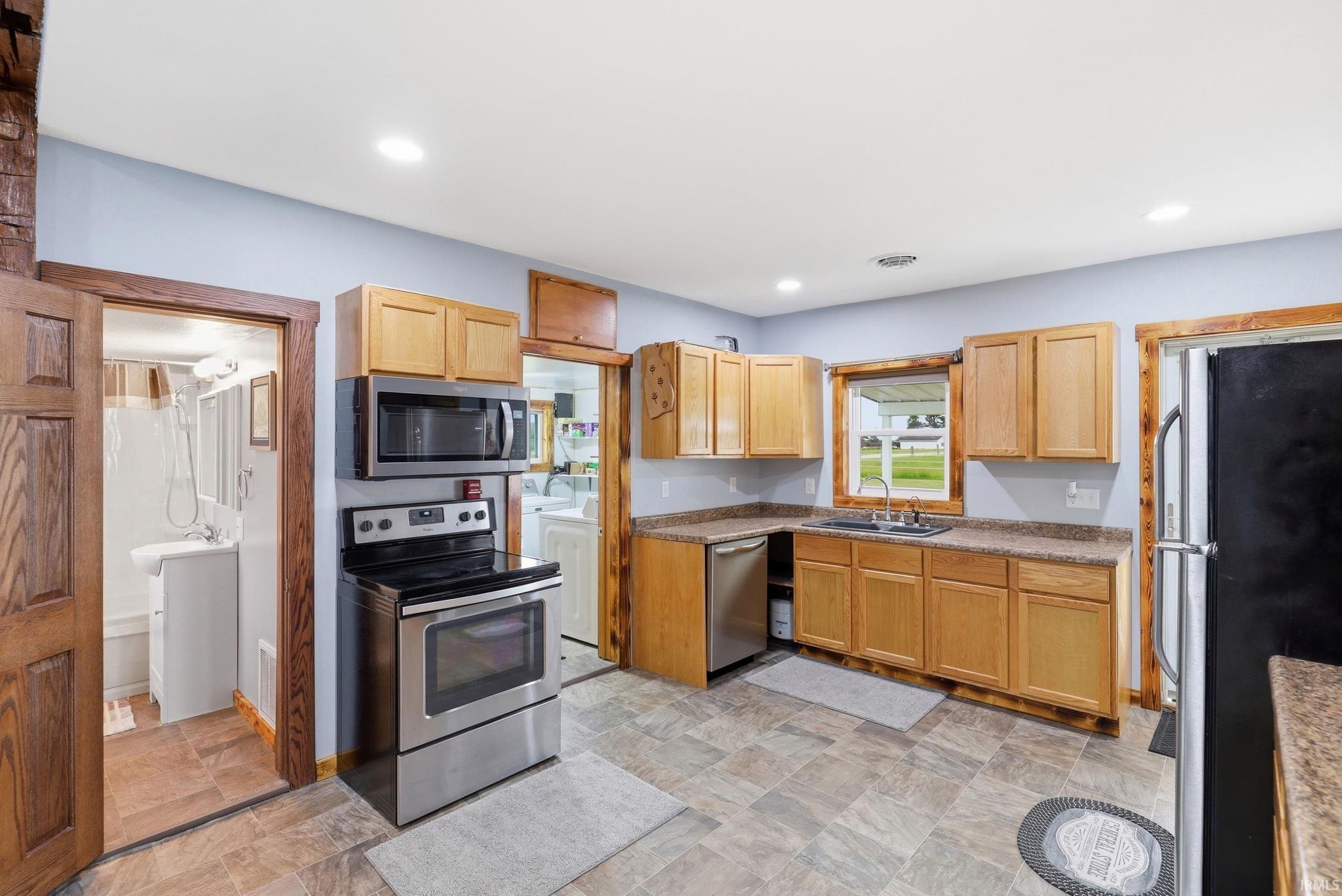 Image of 8019 S 900 W Road