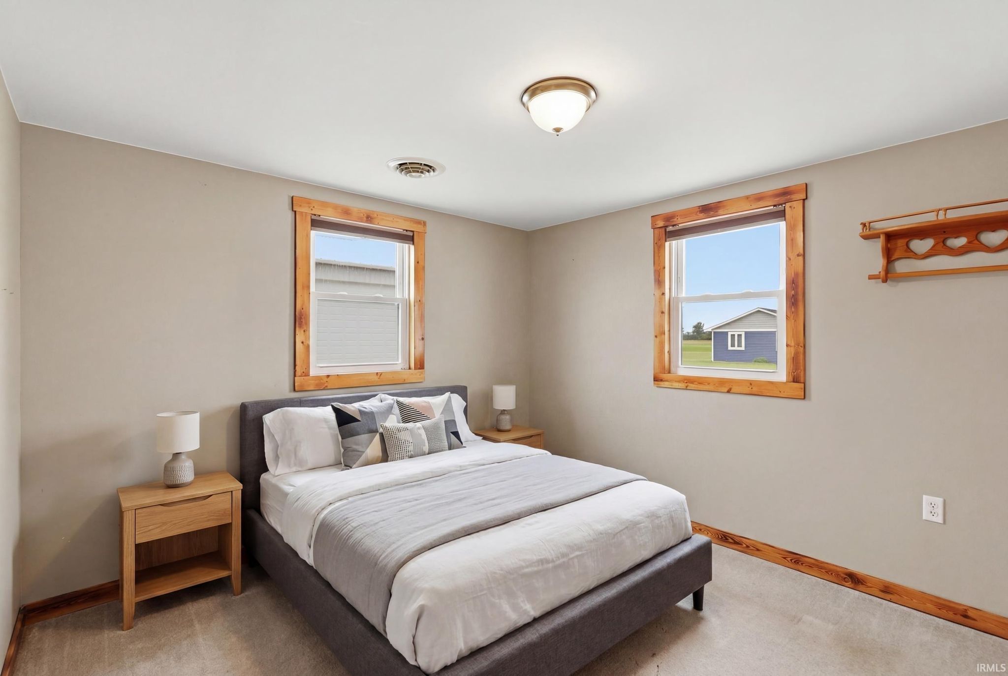 Image of 8019 S 900 W Road
