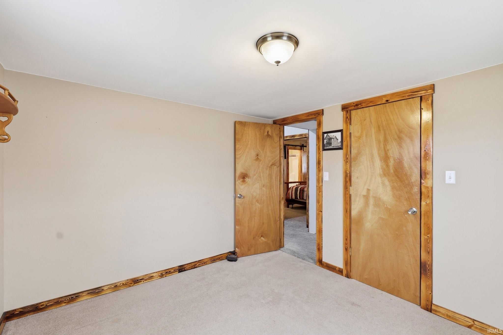 Image of 8019 S 900 W Road