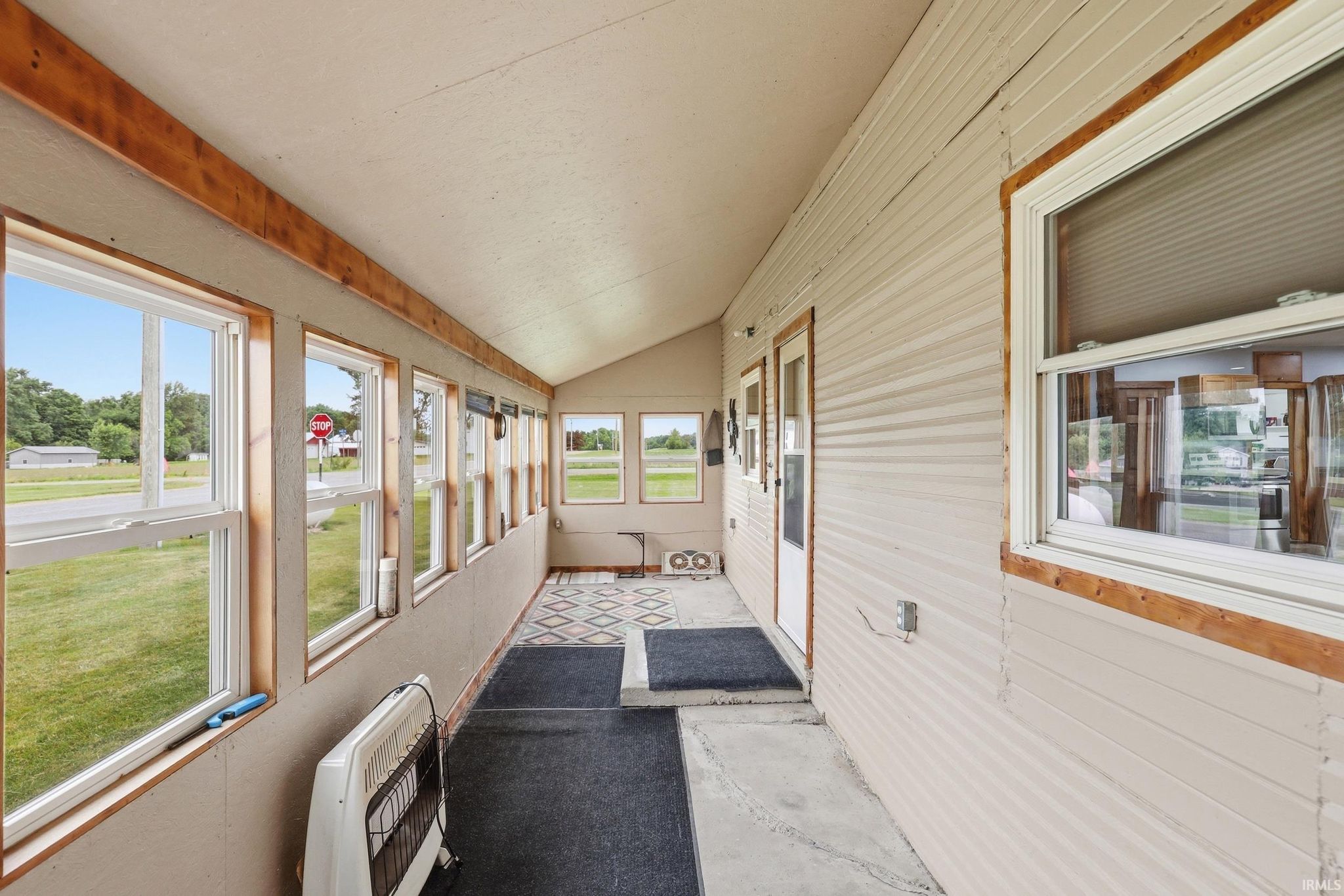 Image of 8019 S 900 W Road