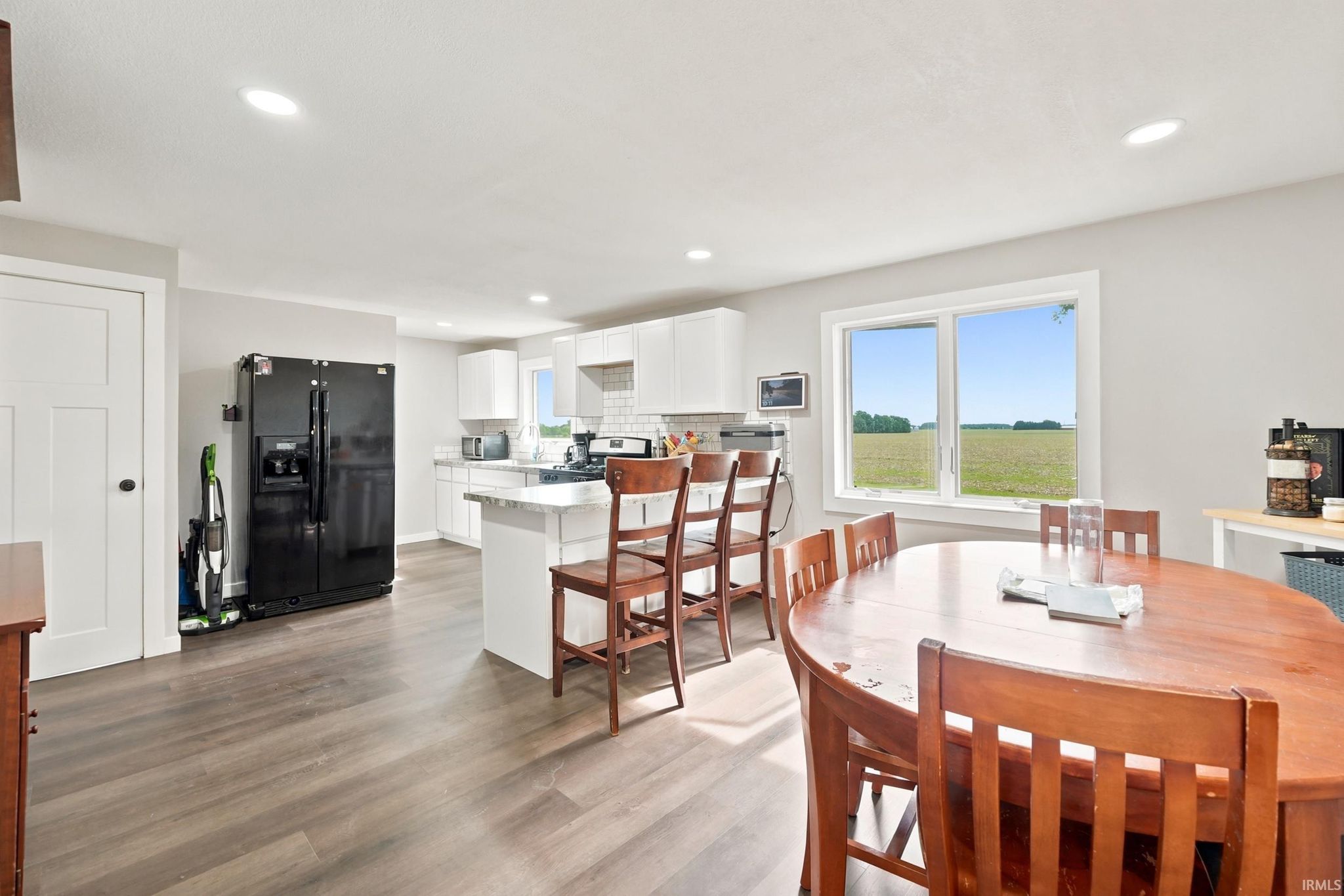 Image of 4176 E 400 Road