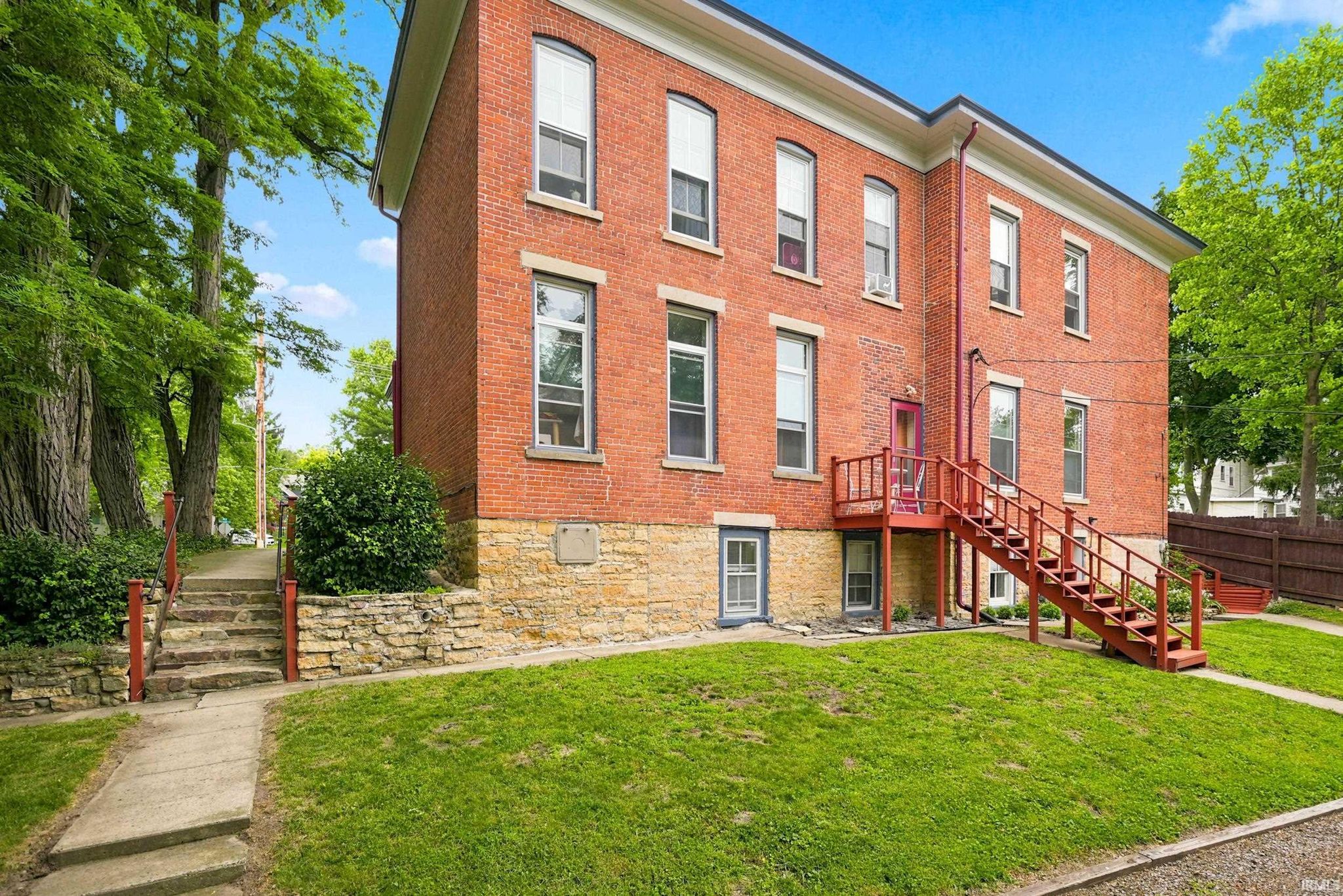 Image of 1004 Delaware Avenue