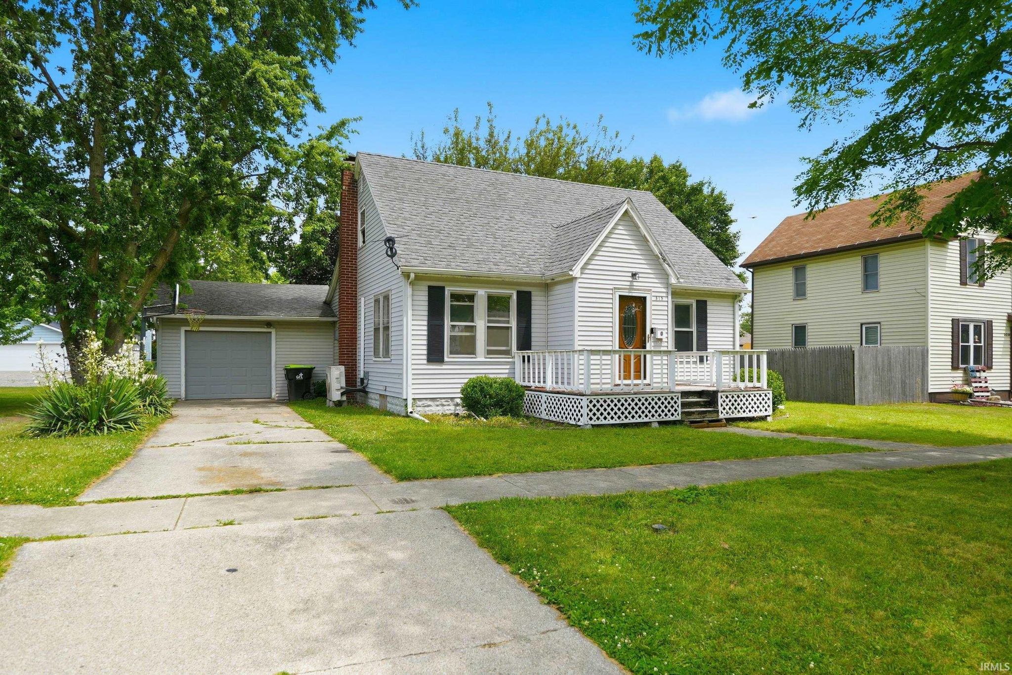 Image of 315 W Oak Street