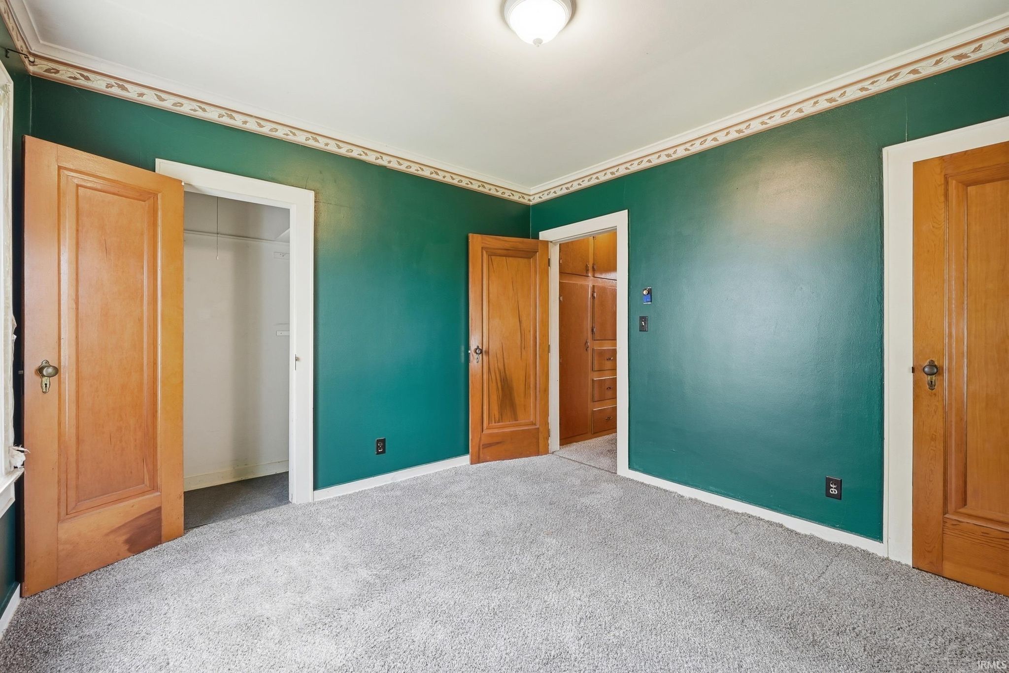 Image of 315 W Oak Street