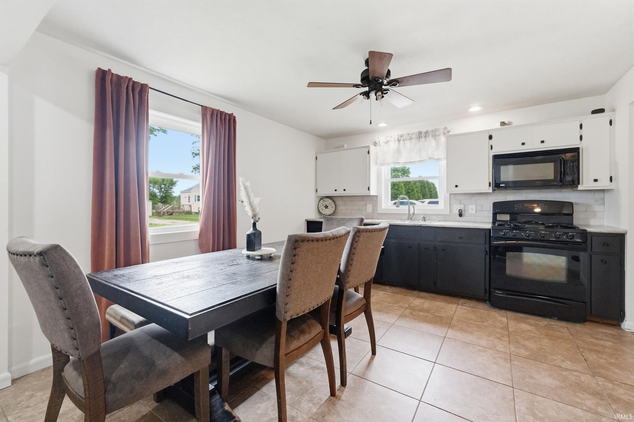 Image of 11405 Edgewater Avenue