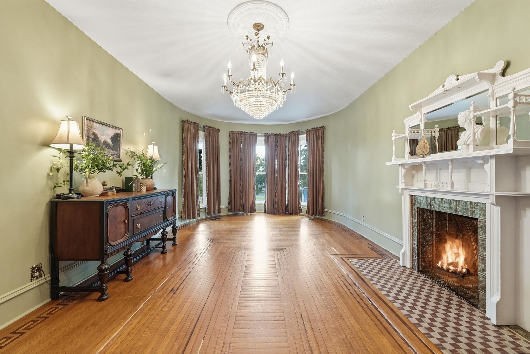 Image of 1305 S Kankamp Road