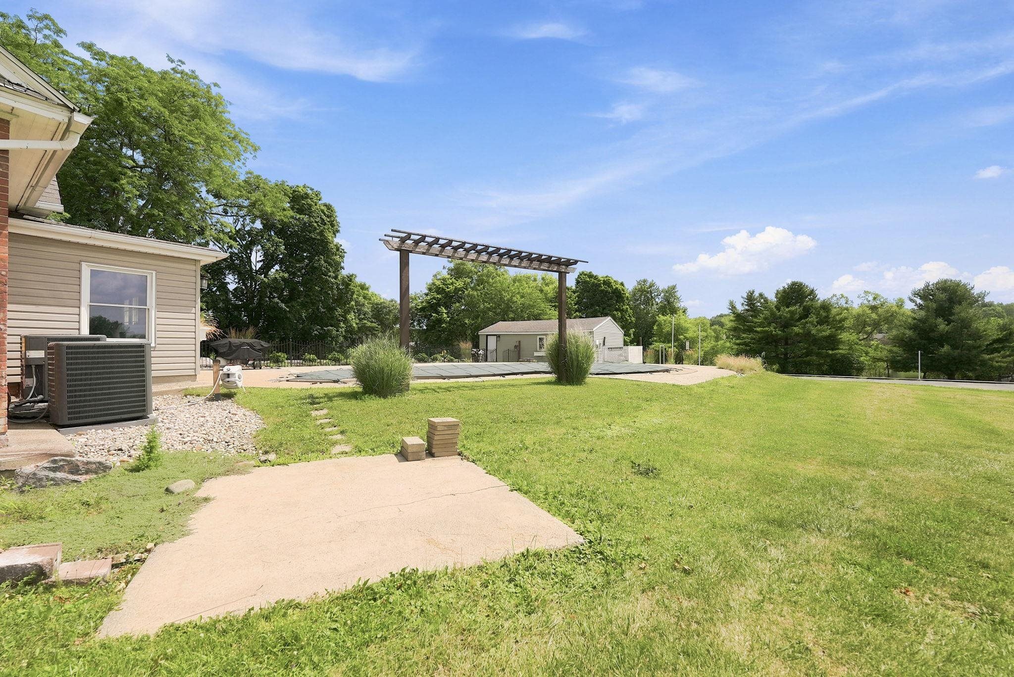 Image of 1305 S Kankamp Road