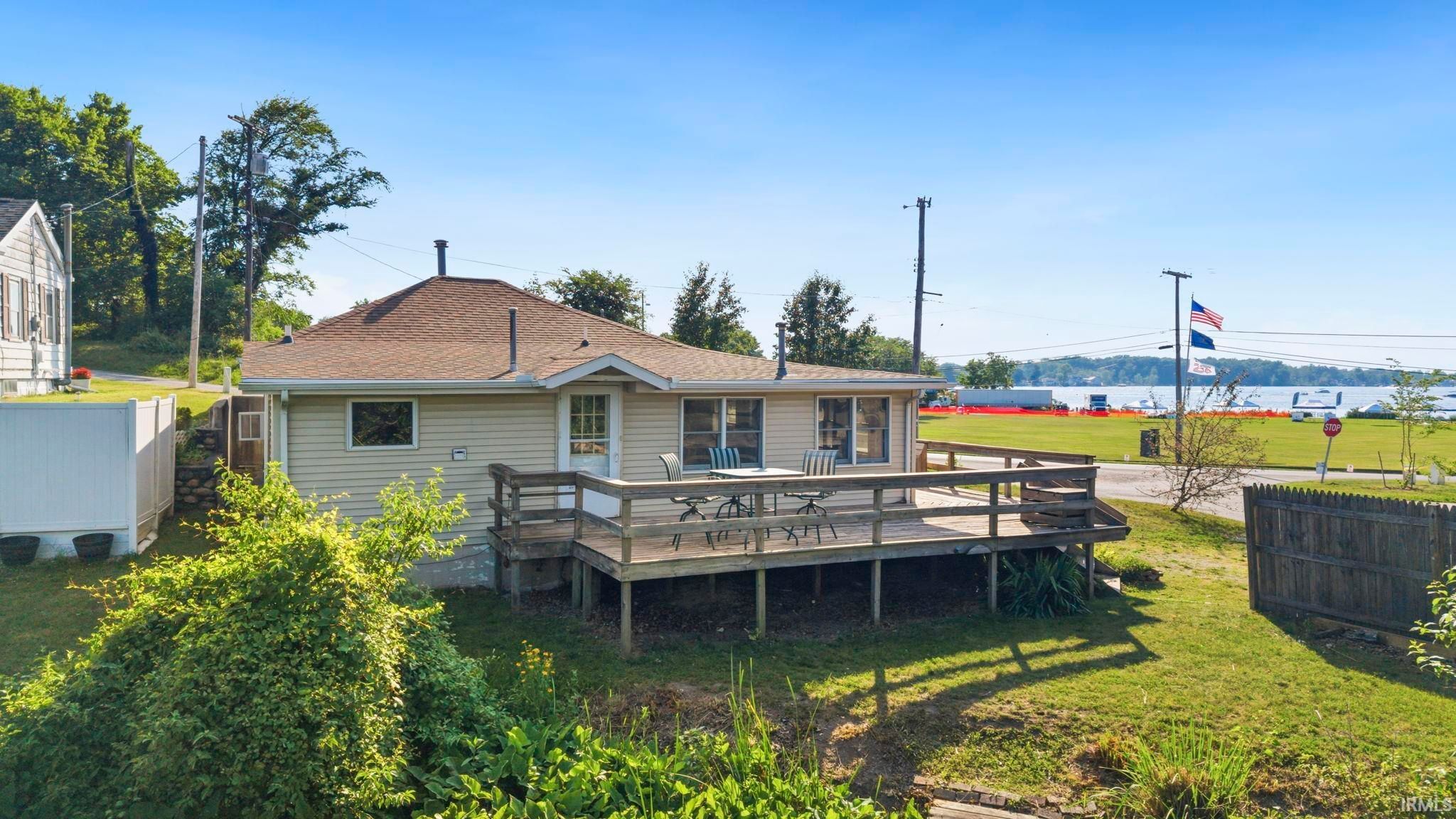 Image of 9796 N Hiawatha Lane