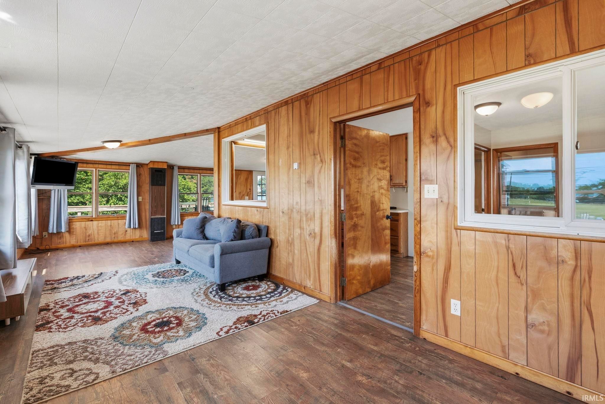Image of 9796 N Hiawatha Lane
