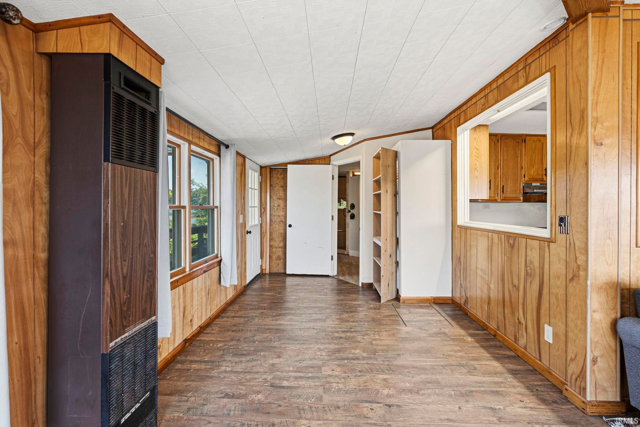 Image of 9796 N Hiawatha Lane