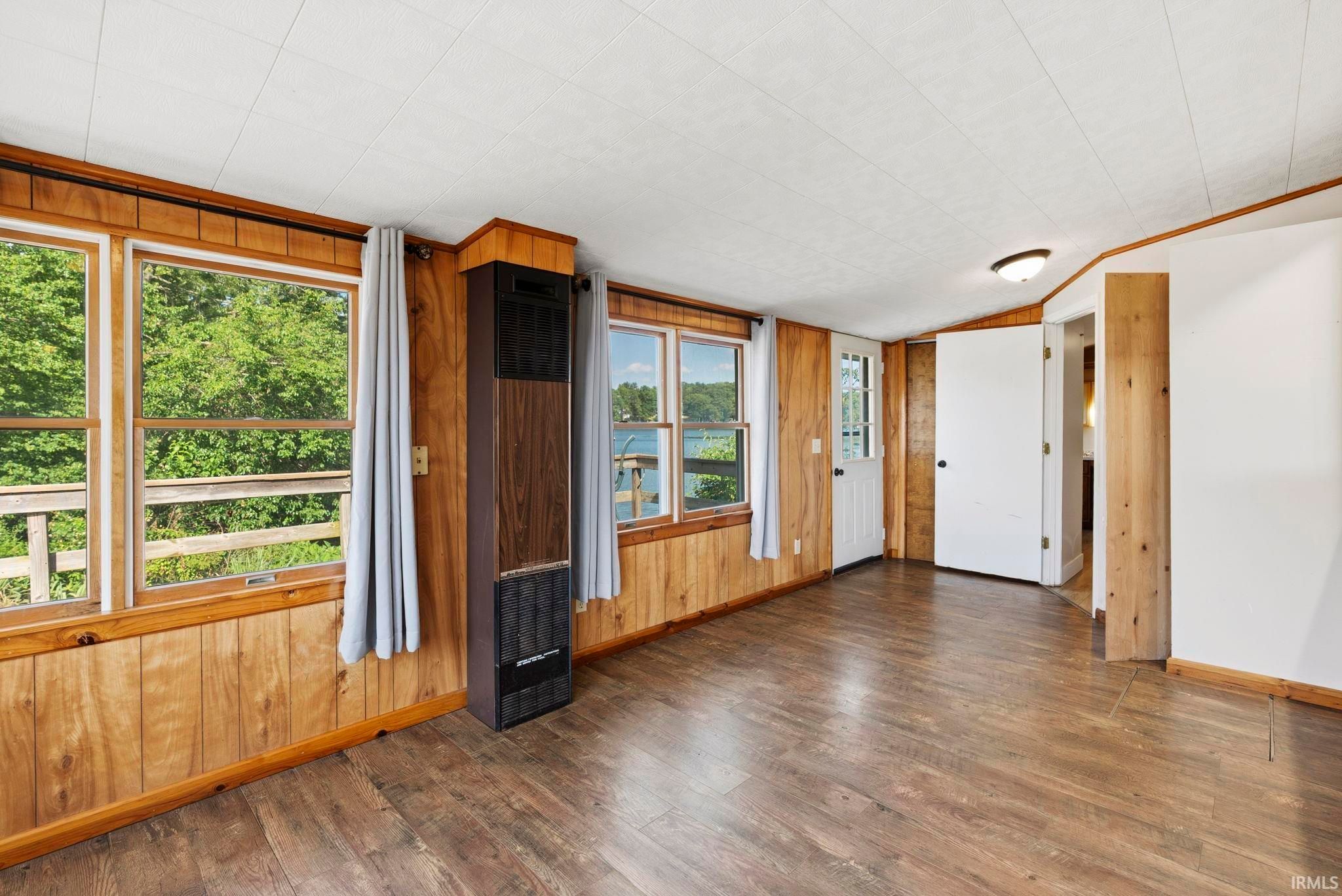 Image of 9796 N Hiawatha Lane