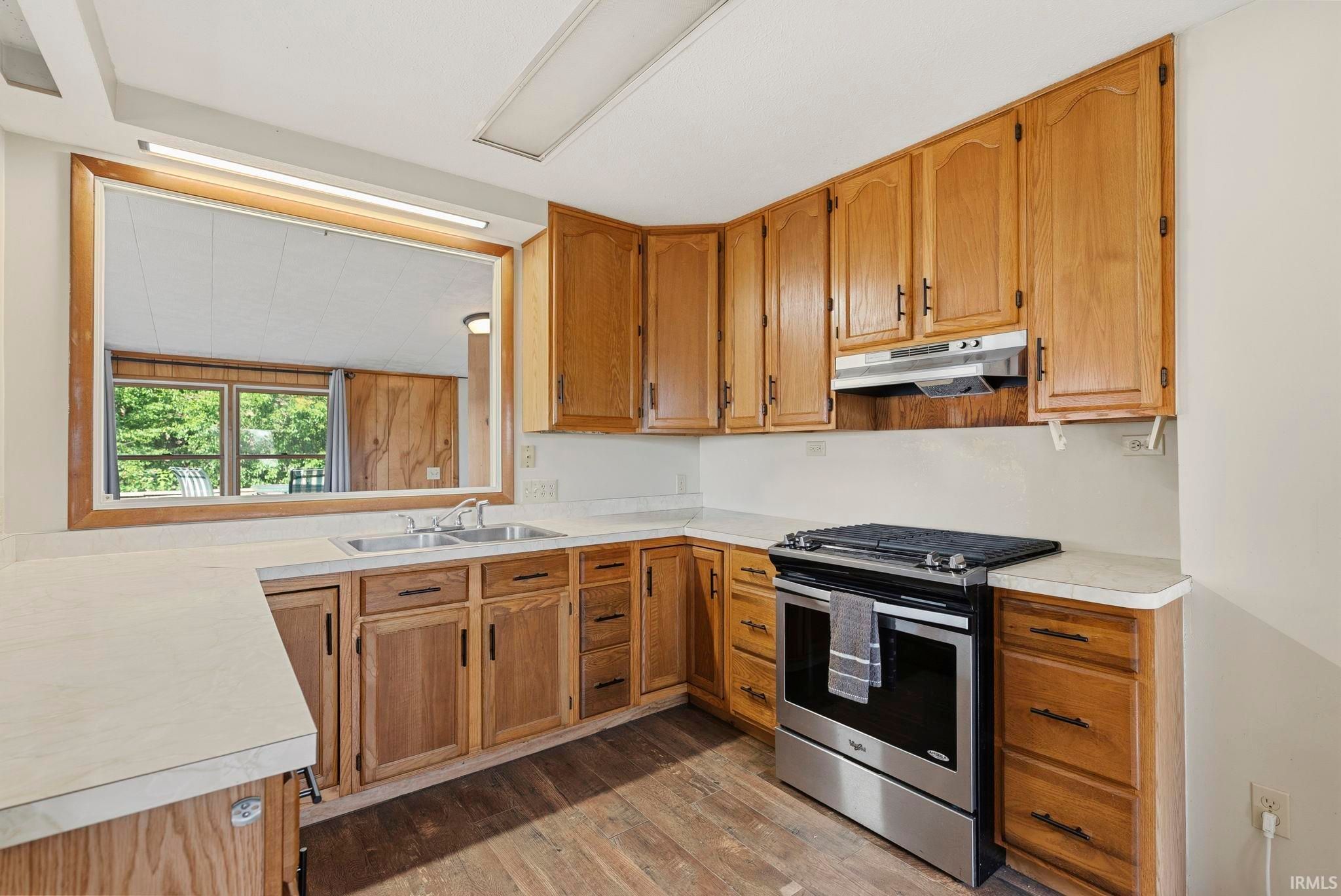 Image of 9796 N Hiawatha Lane