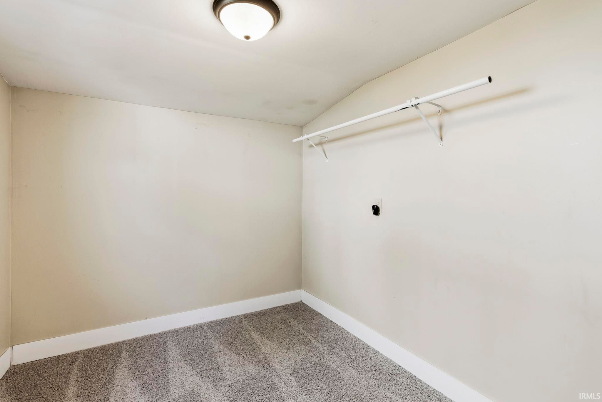 Image of 9796 N Hiawatha Lane