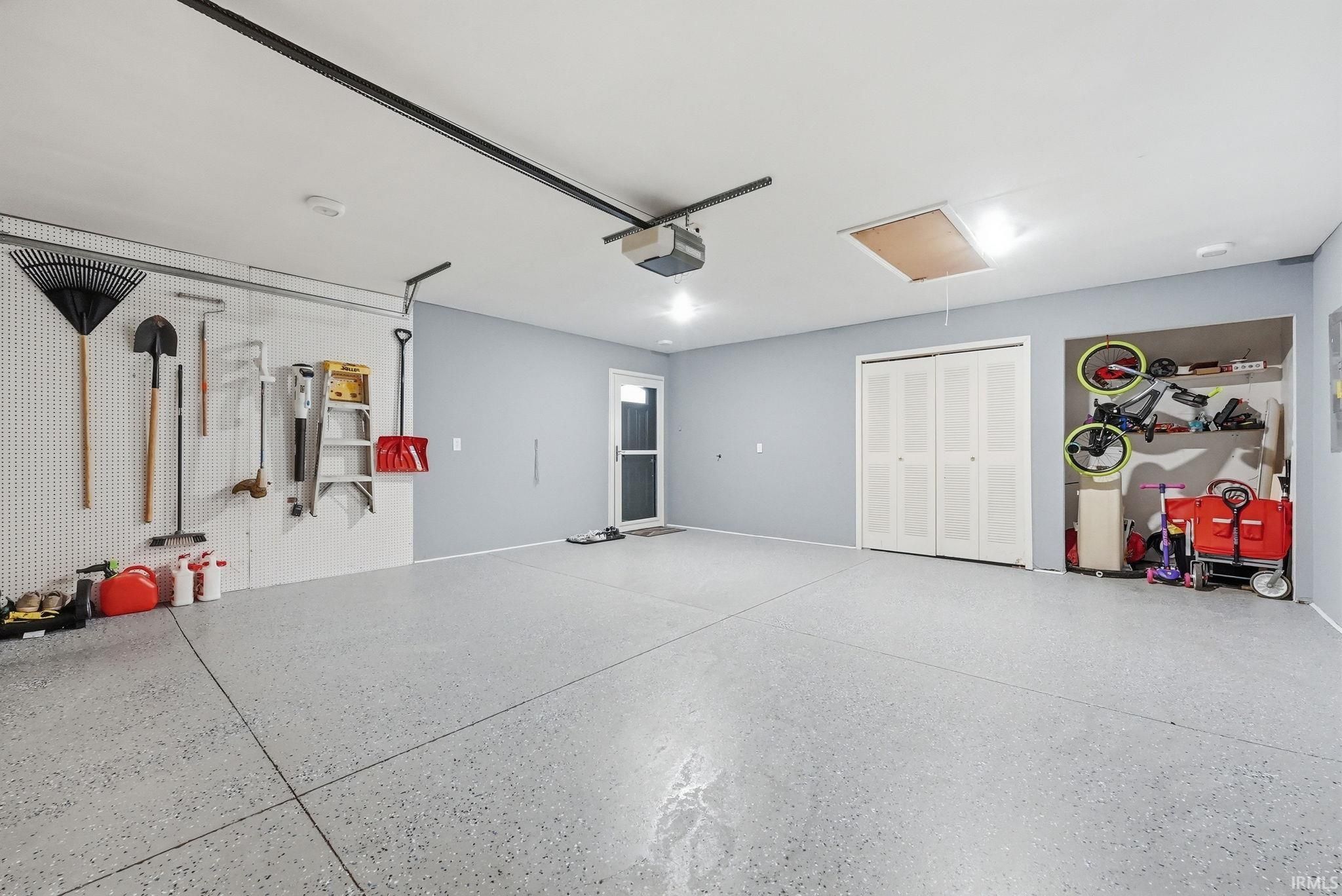 Image of 3443 E Sherman Street