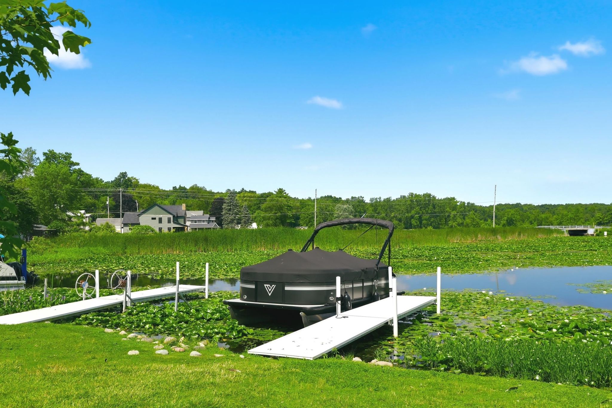 Image of 300 Lane 195 Crooked LK