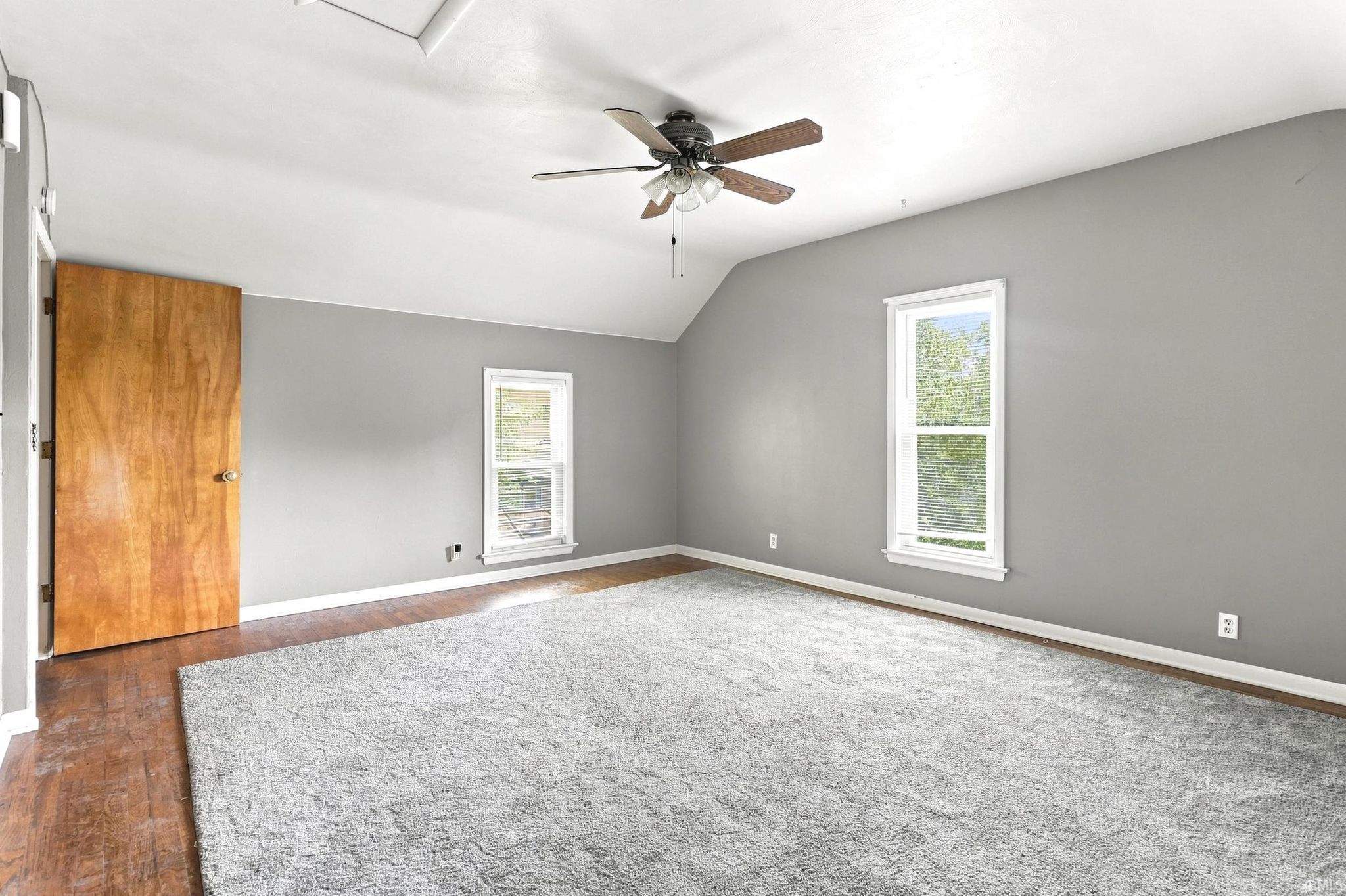 Image of 334 W 5Th Street