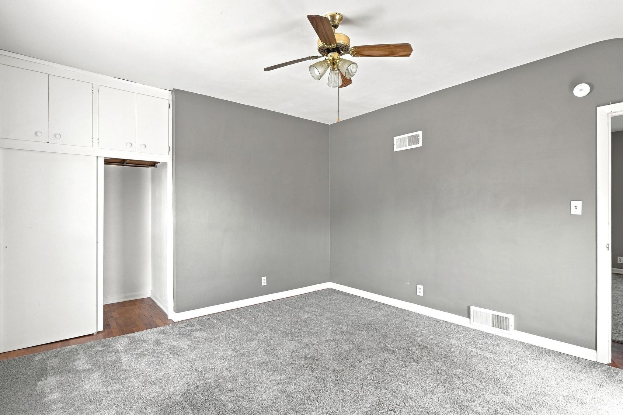 Image of 334 W 5Th Street