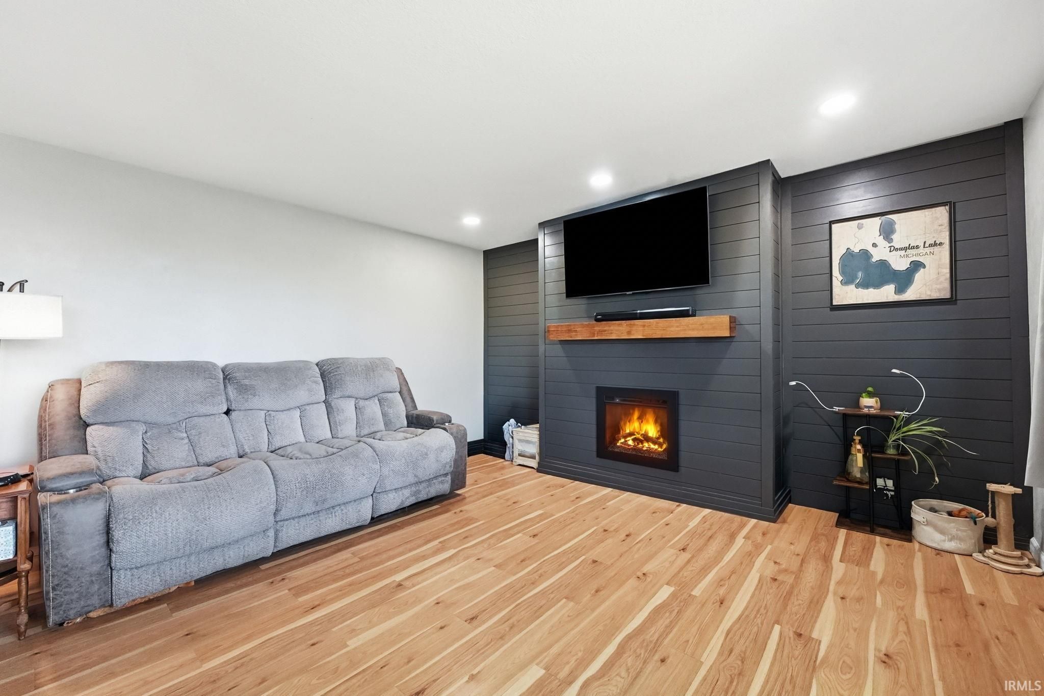 Image of 9023 Trier Road