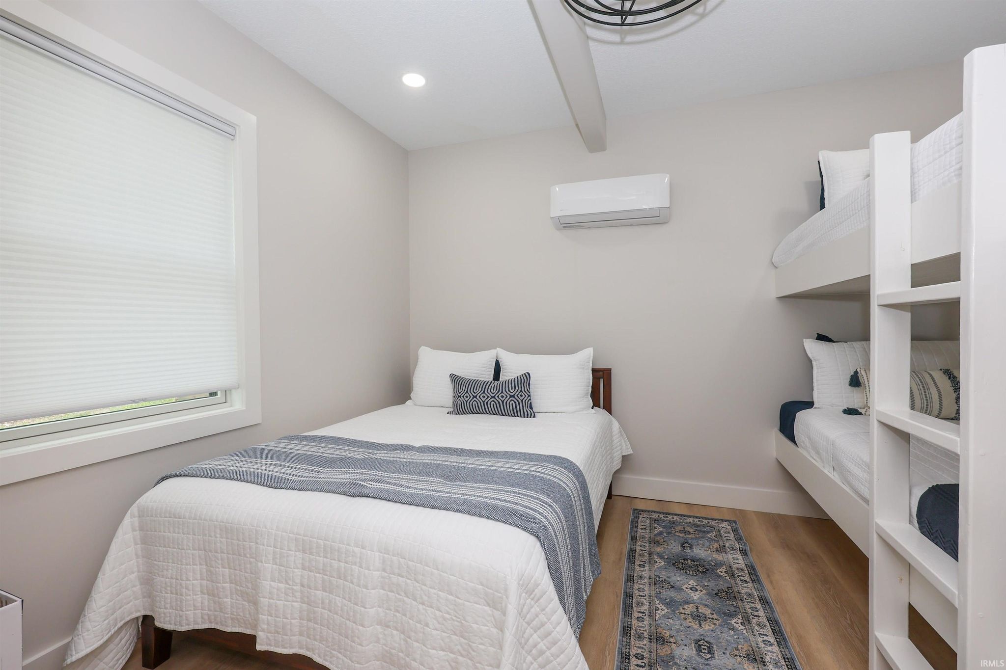 Image of 858 Lions Drive