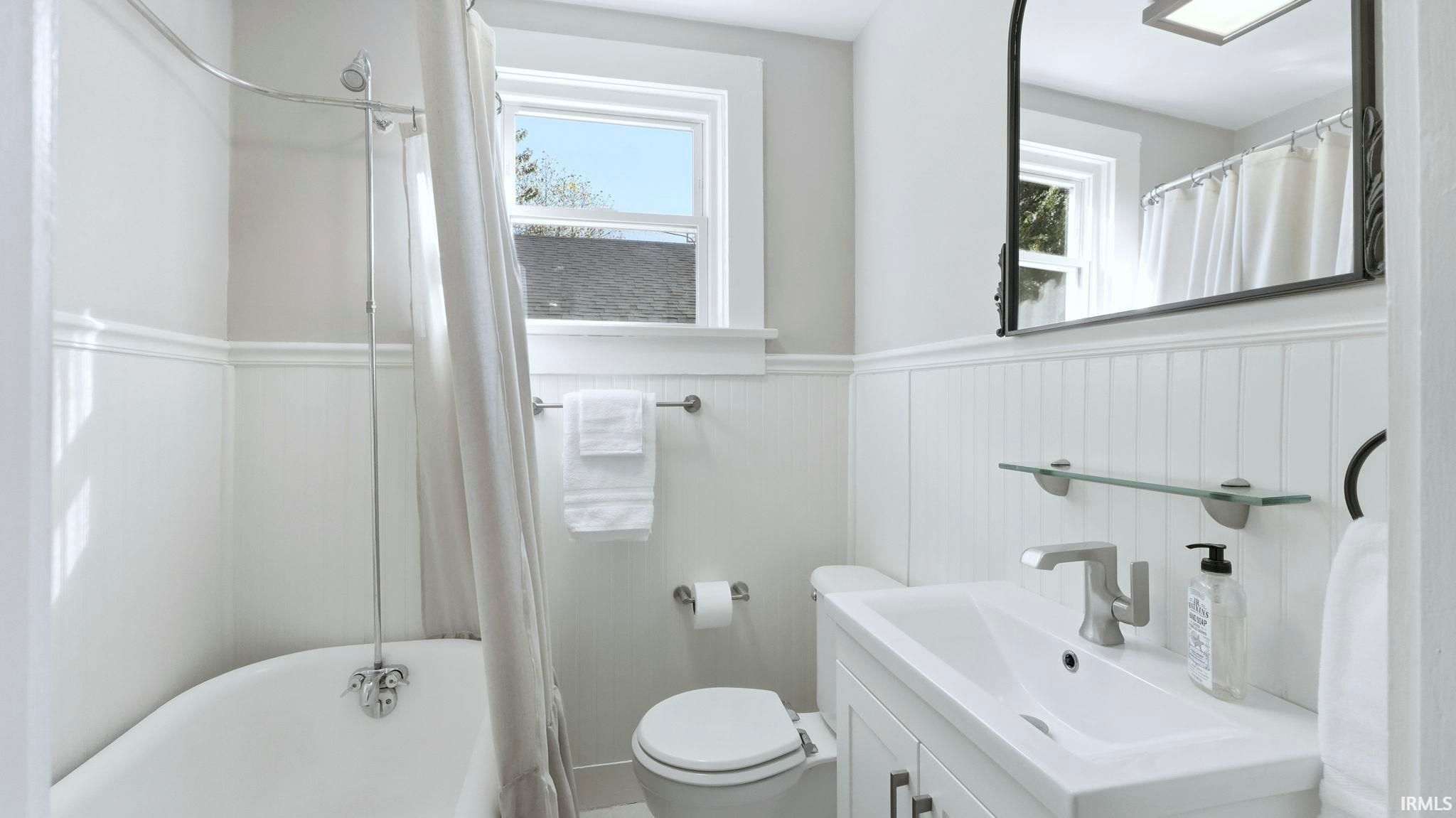 Image of 121 E Branning Avenue