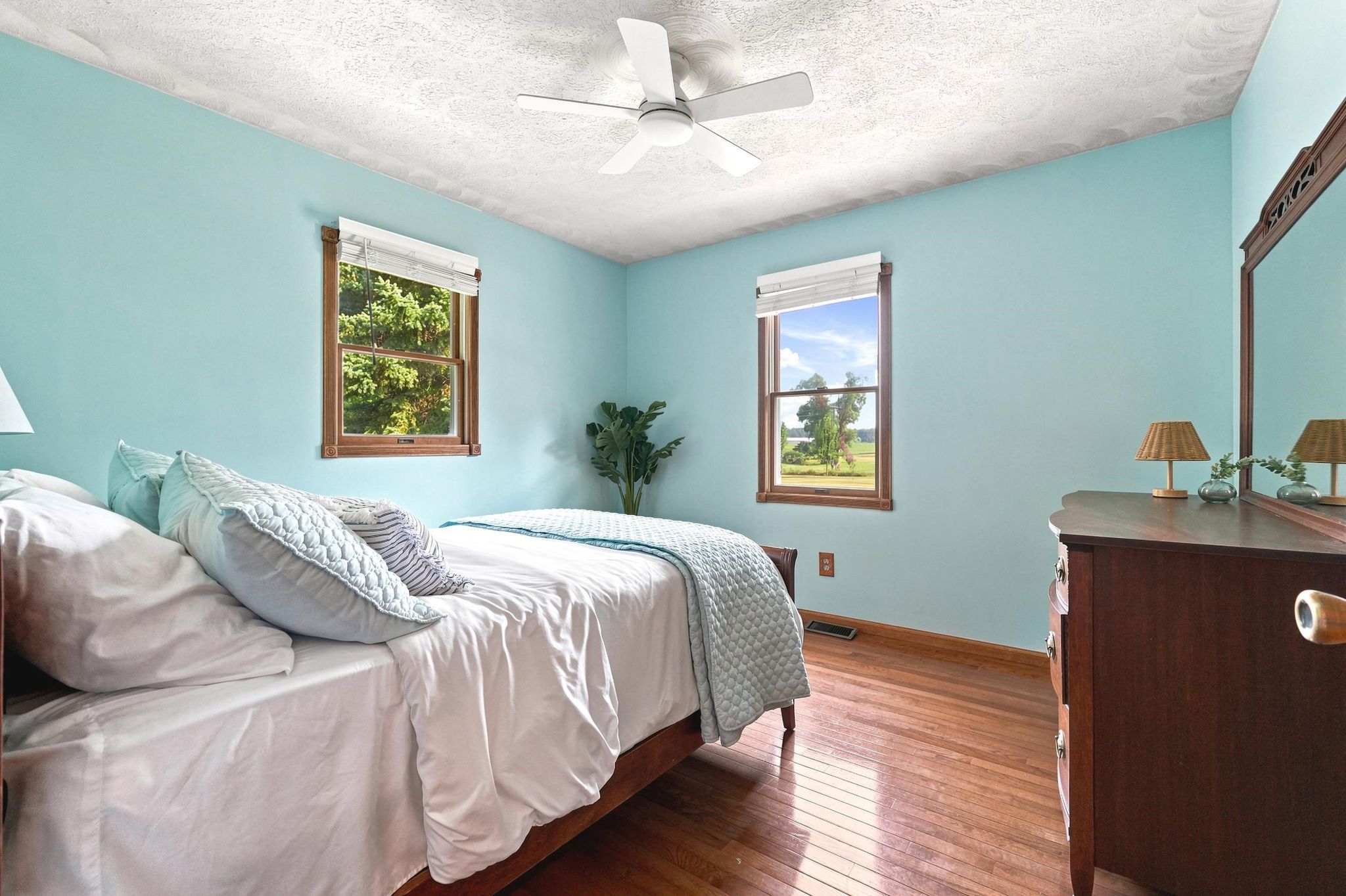 Image of 4755 N 425 W