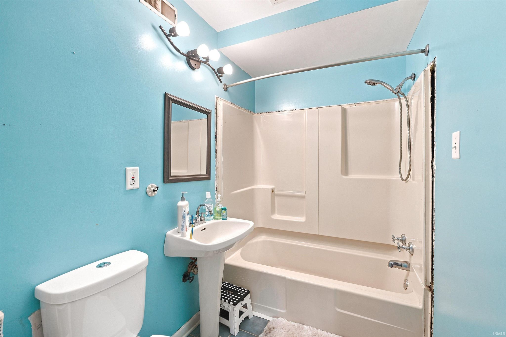 Image of 15807 Winchester Road