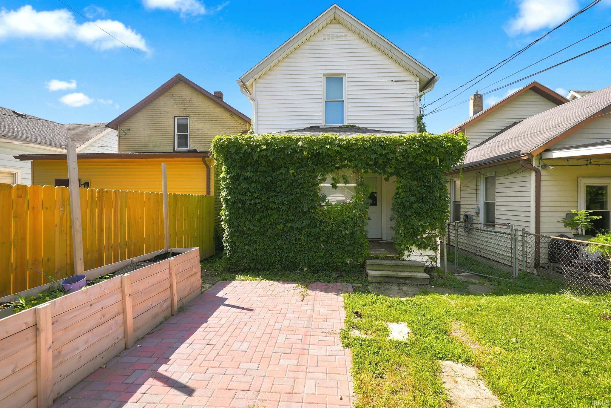 Image of 528 W 4Th Street