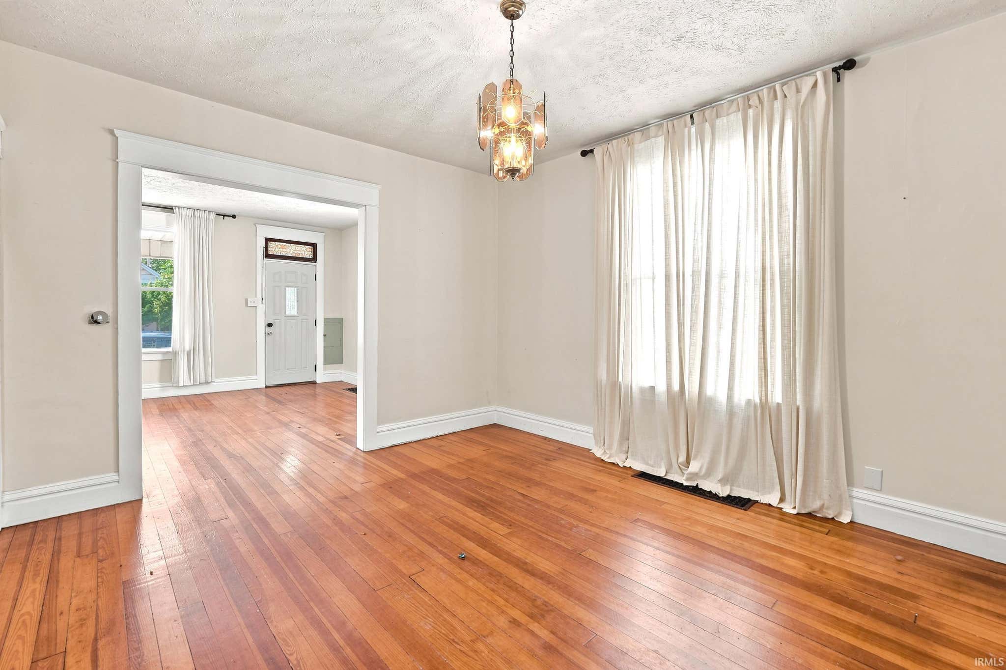 Image of 528 W 4Th Street