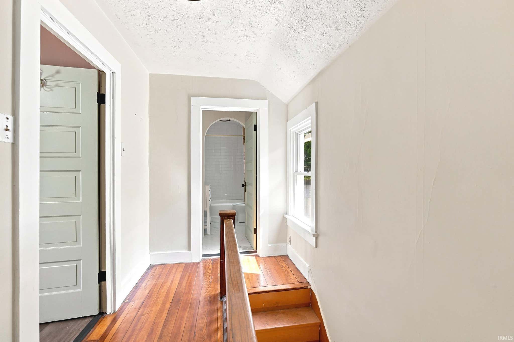Image of 528 W 4Th Street