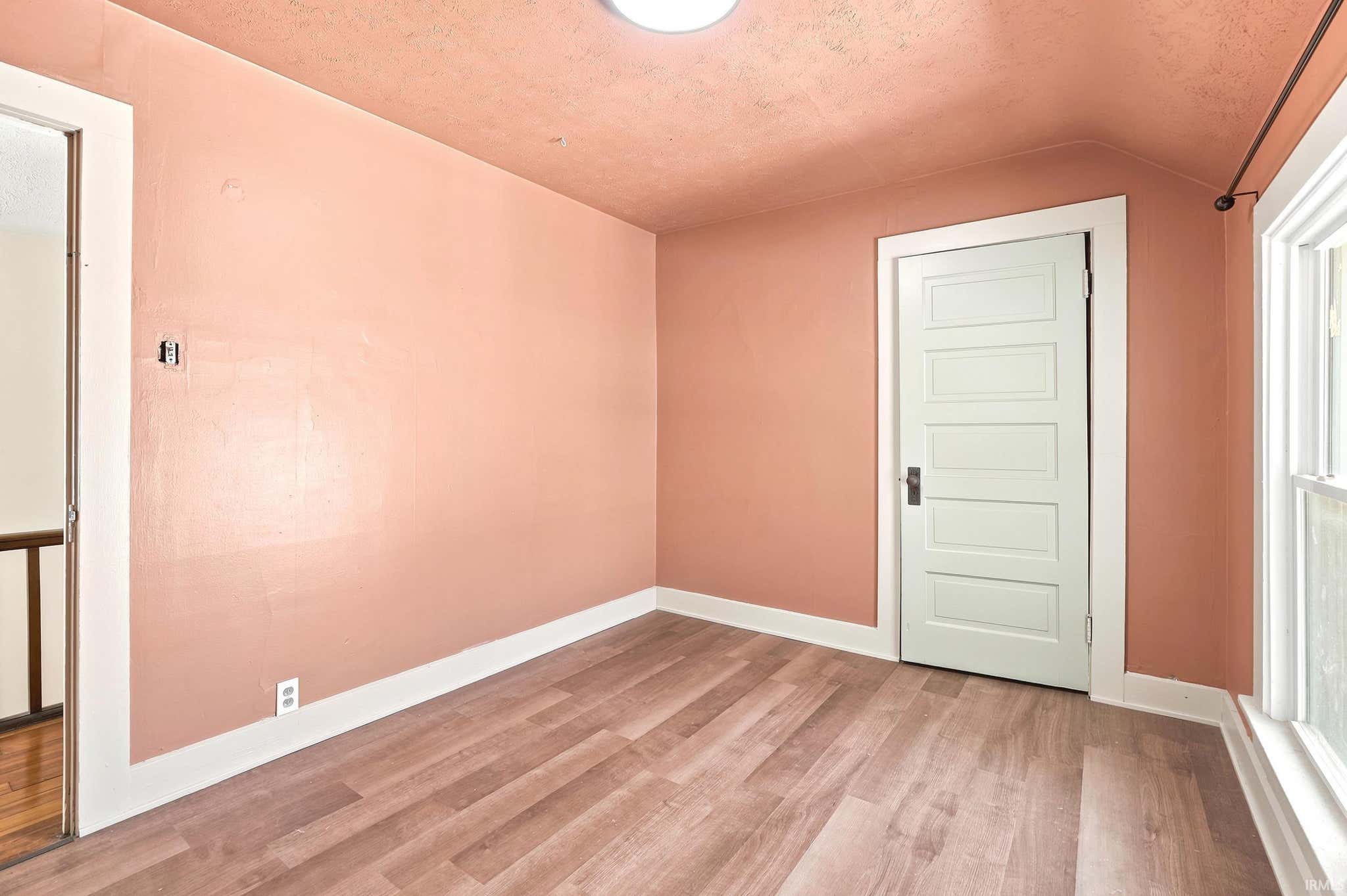 Image of 528 W 4Th Street