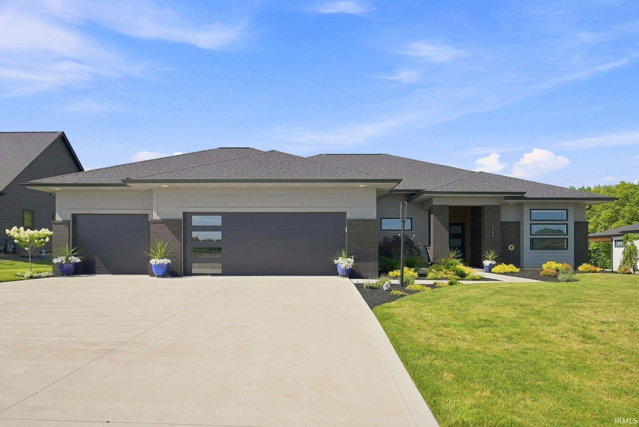 Image of 2104 Golfview Drive